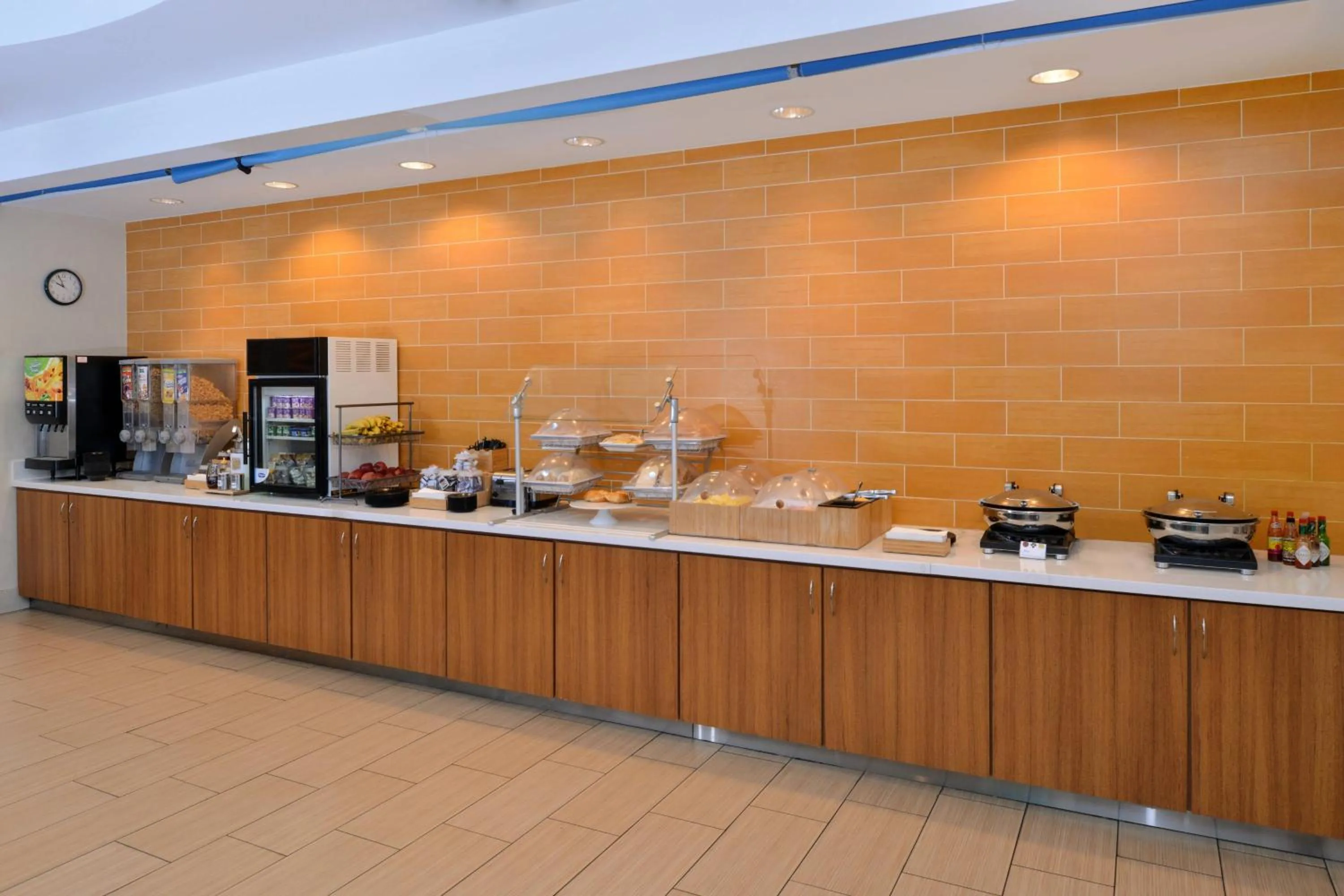 Breakfast in SpringHill Suites Kingman Route 66