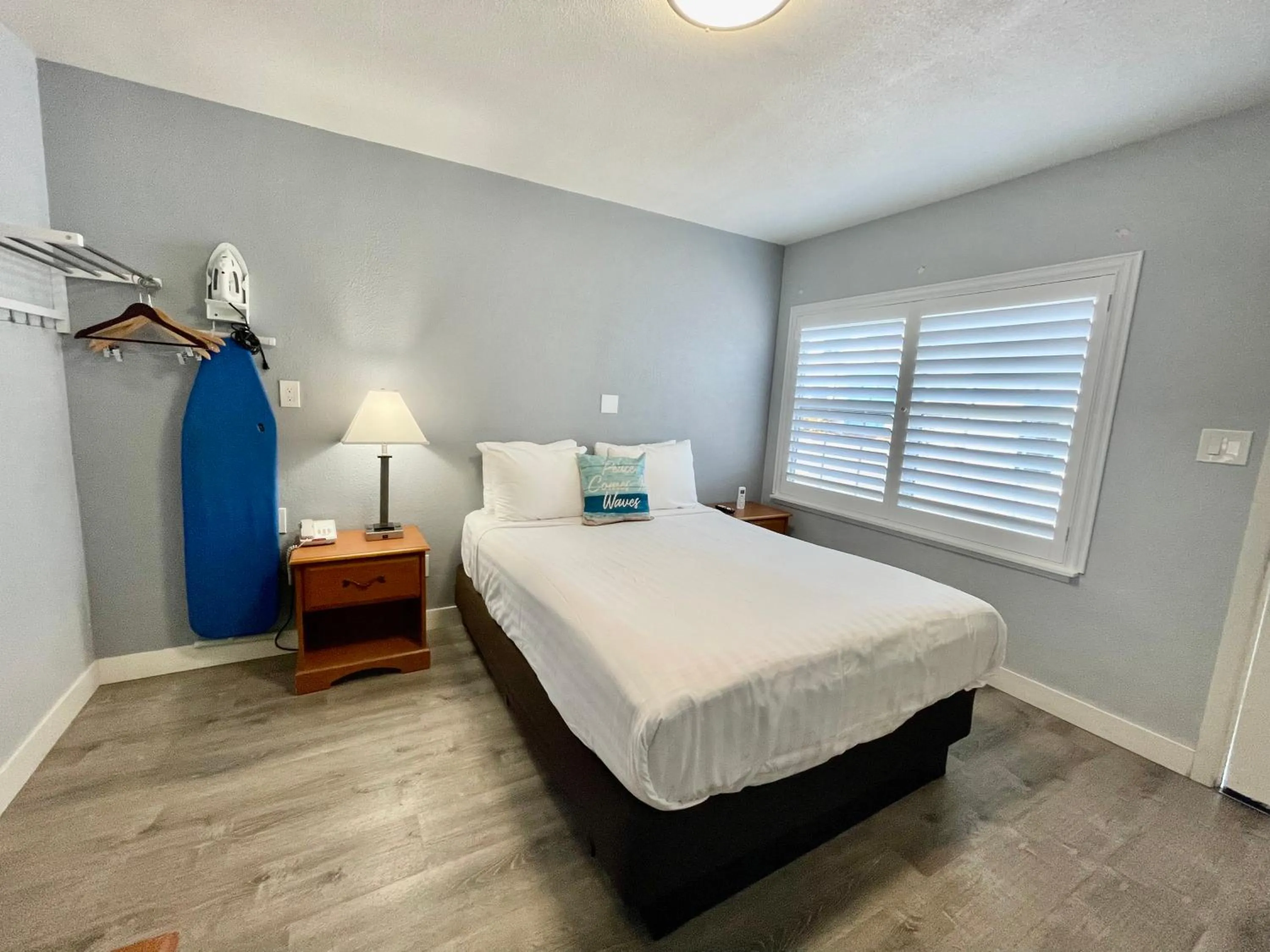 Bed in The Palomar Inn