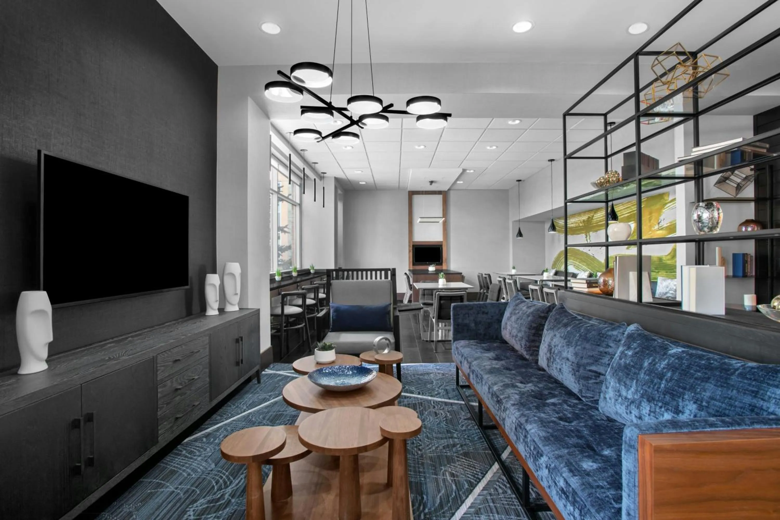 Lounge or bar in Renaissance Indianapolis North Hotel