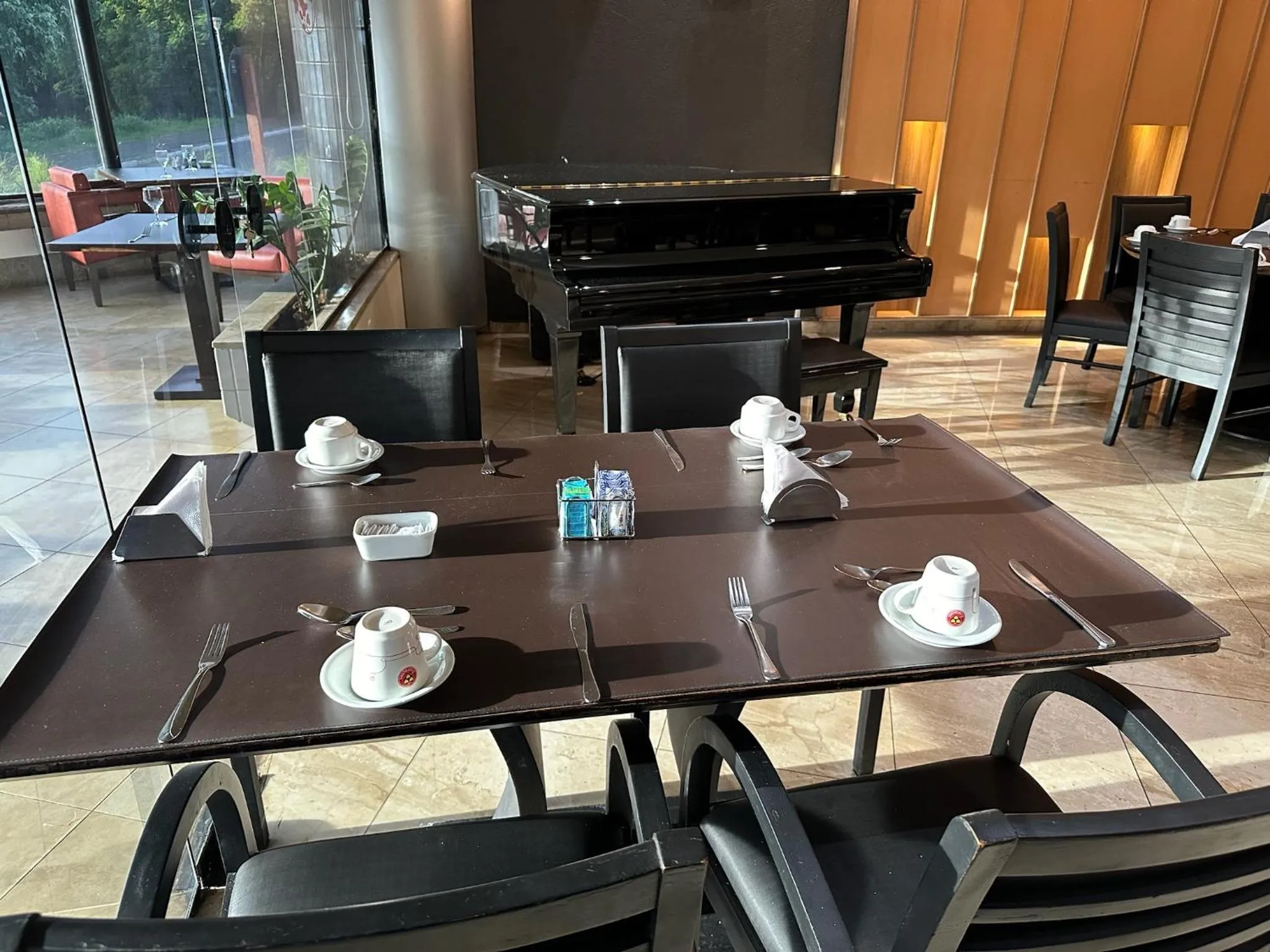 Restaurant/places to eat in Hotel Saint Paul