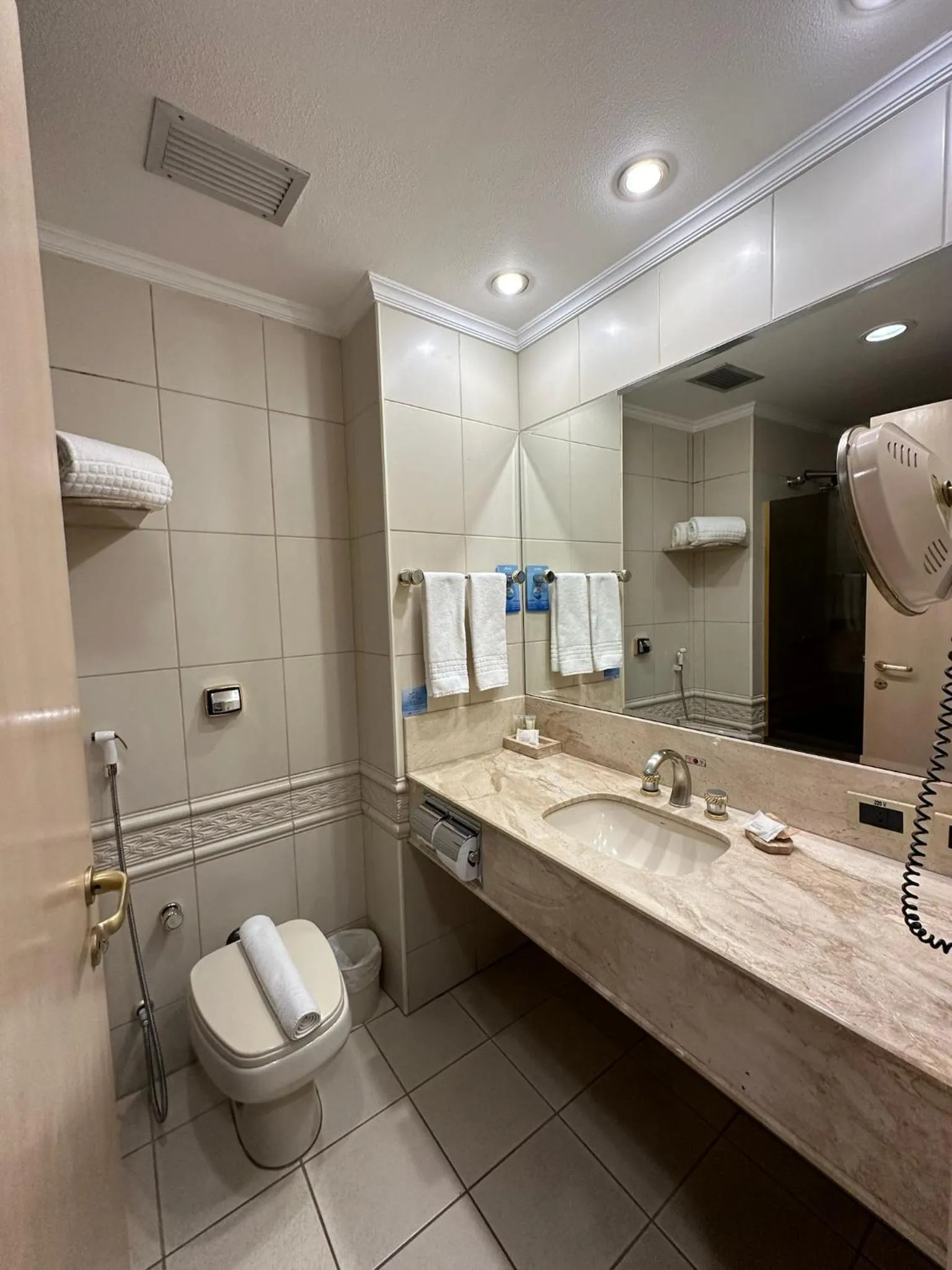 Bathroom in Hotel Saint Paul