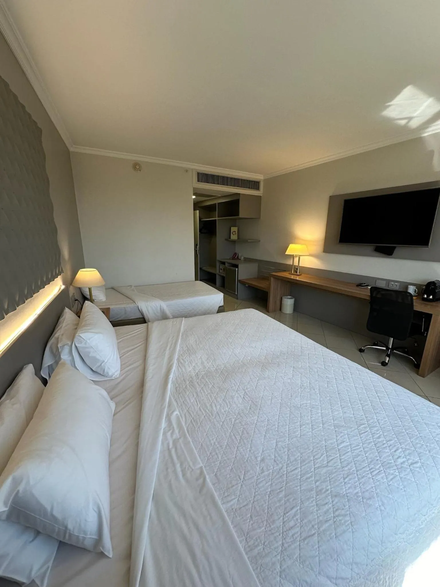 Bed in Hotel Saint Paul