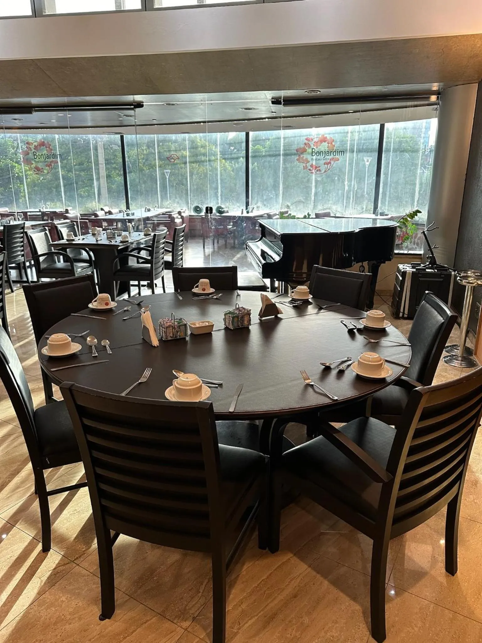 Restaurant/places to eat in Hotel Saint Paul