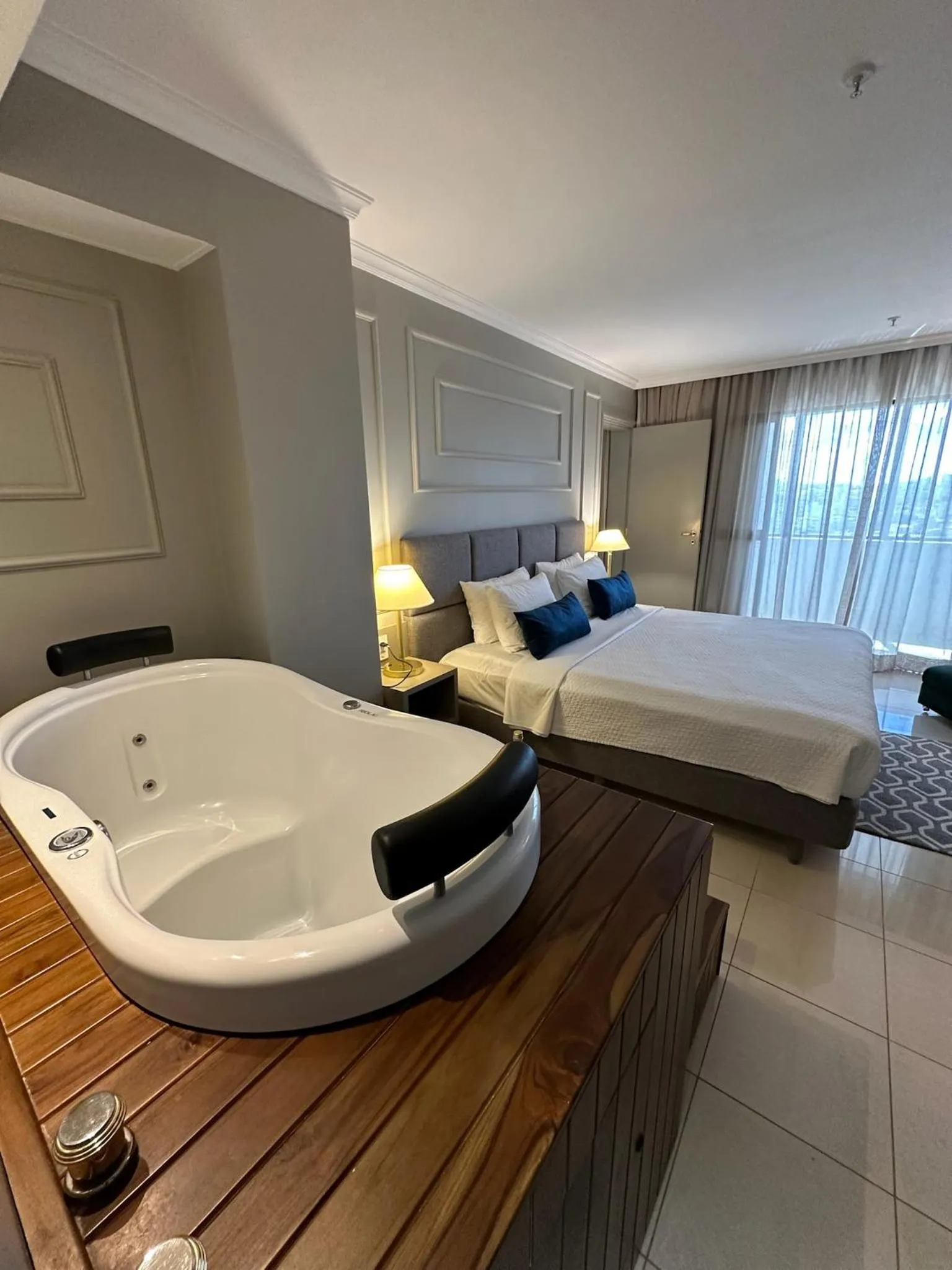 Bed in Hotel Saint Paul