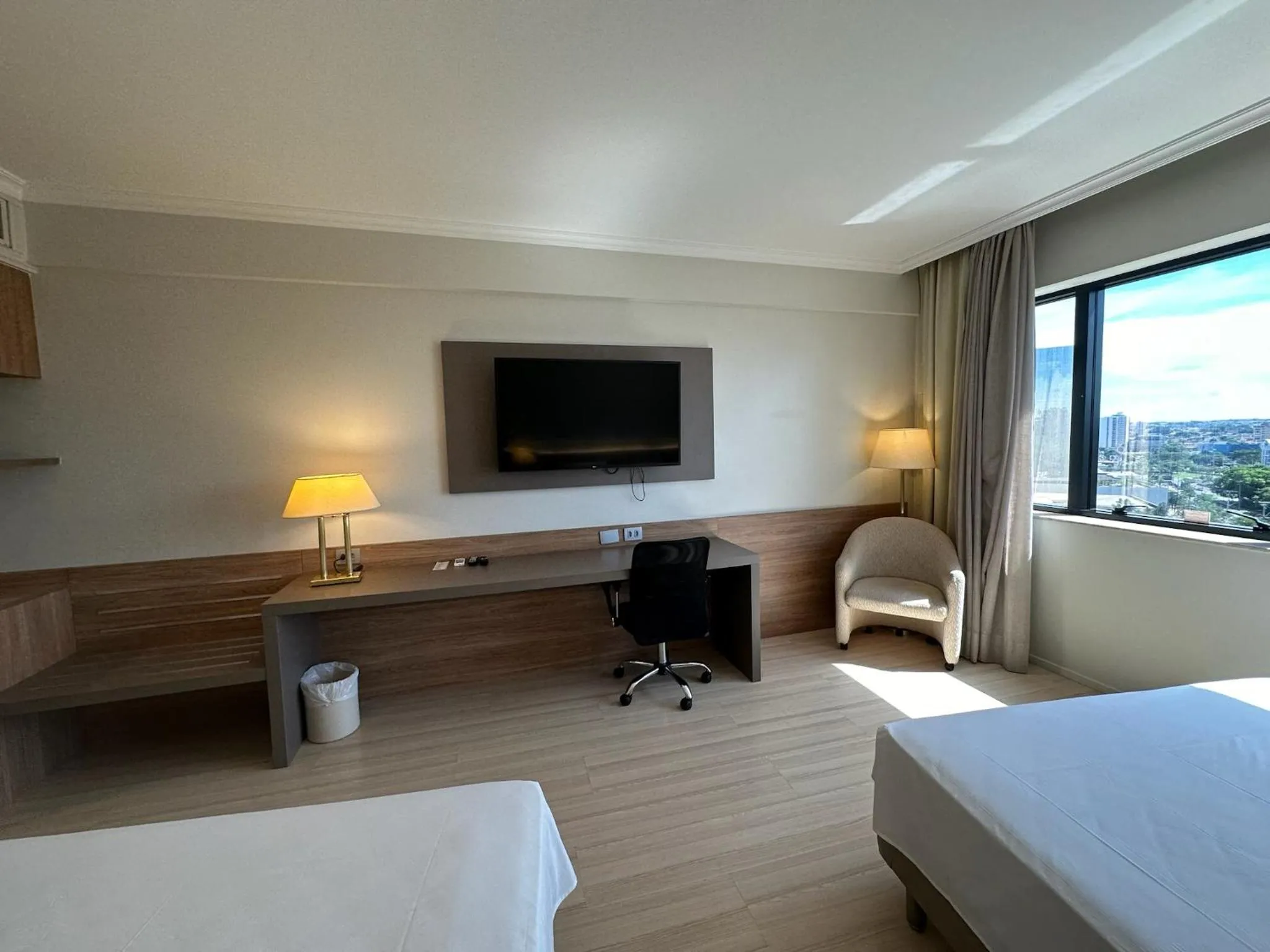 TV and multimedia, Bed in Hotel Saint Paul