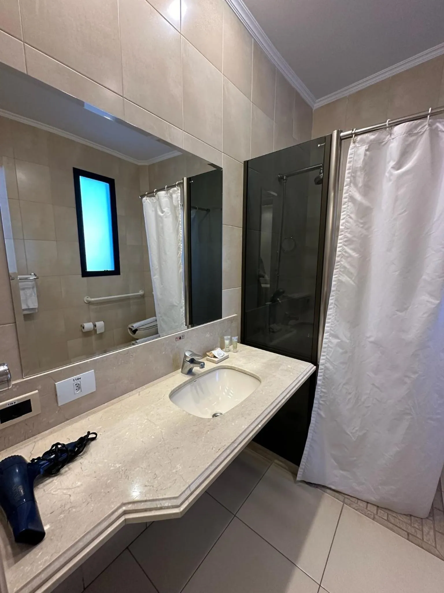 Bathroom in Hotel Saint Paul