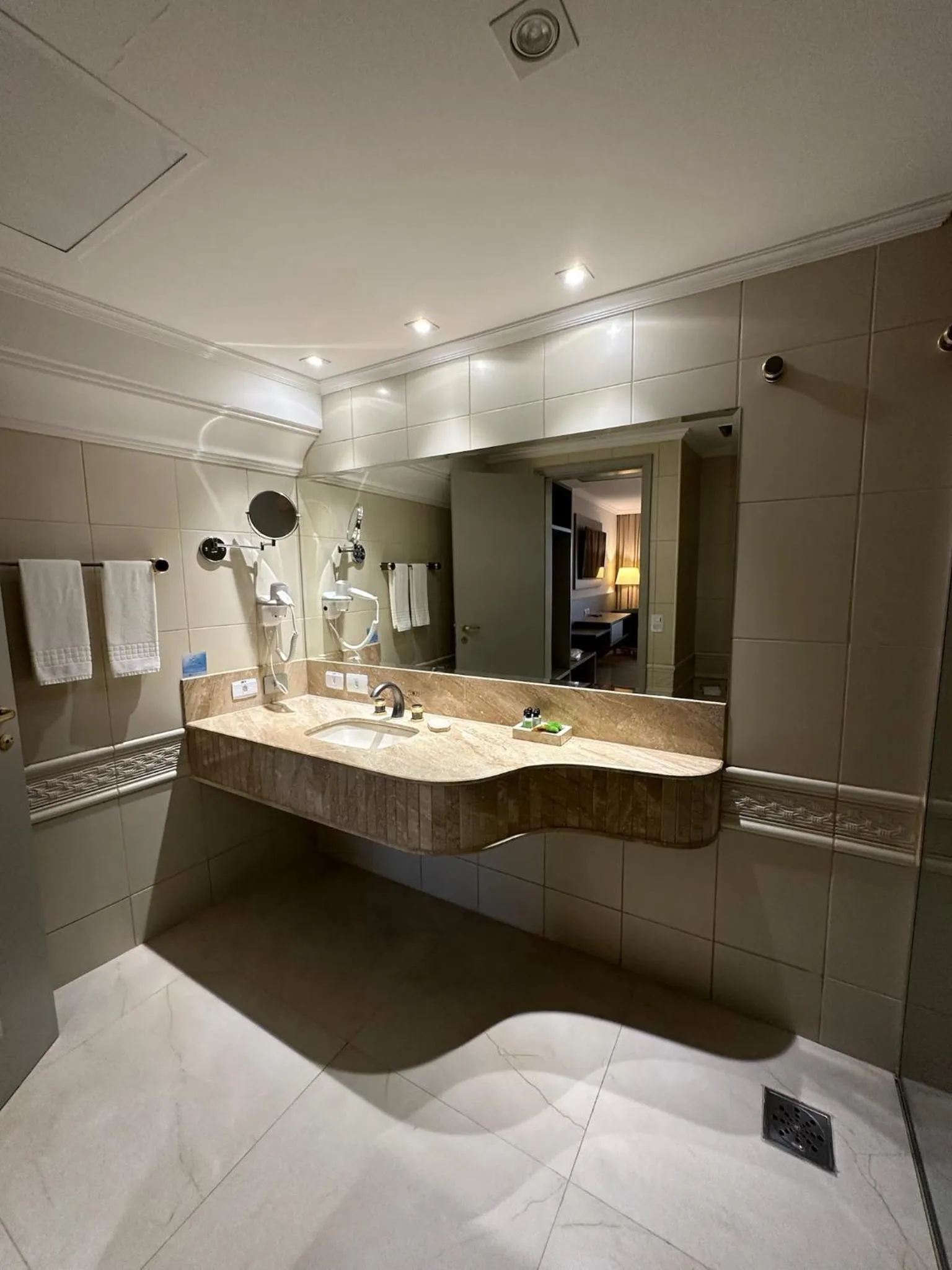 Bathroom in Hotel Saint Paul