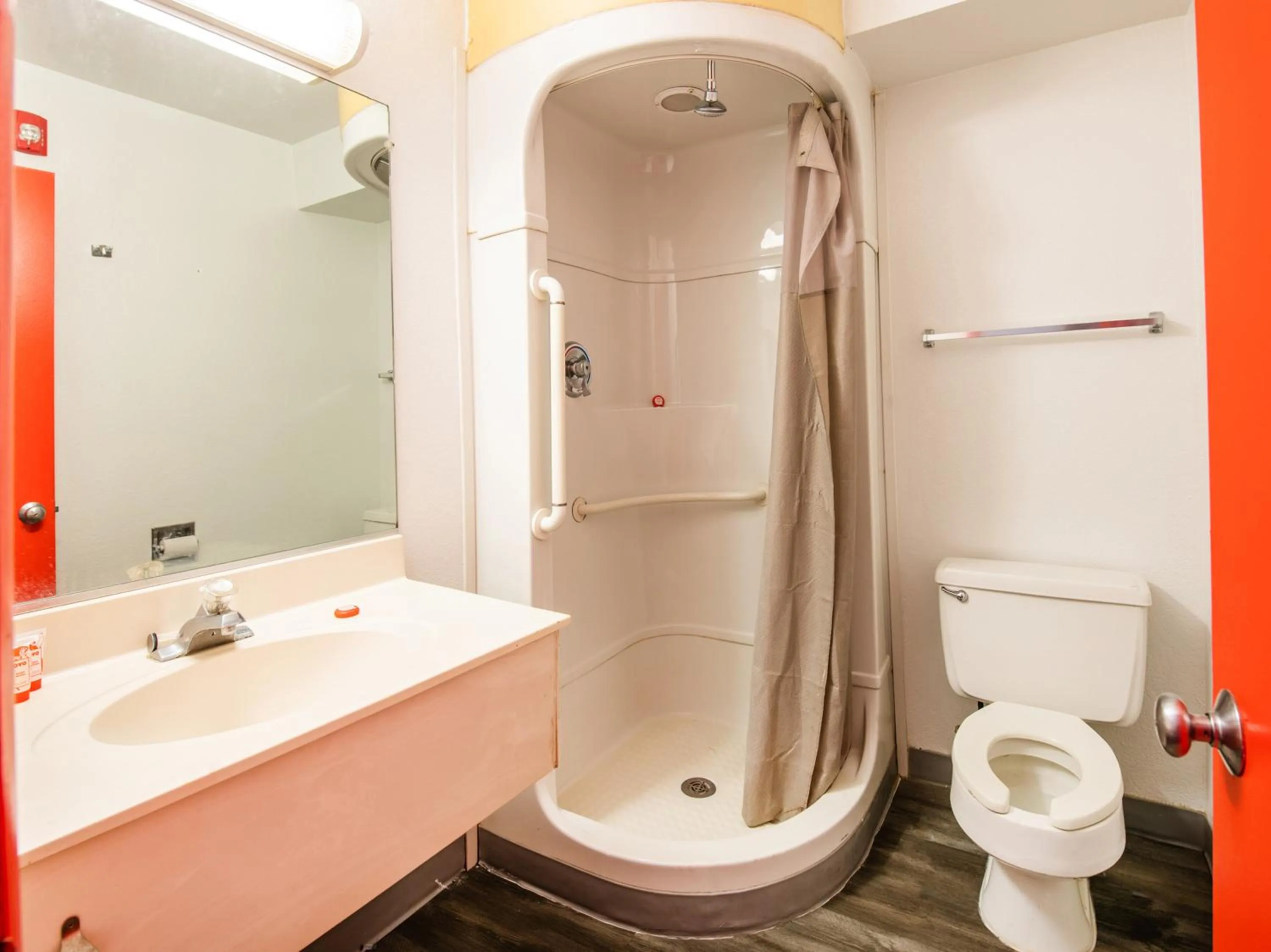 Bathroom in Regency Inn Tulsa