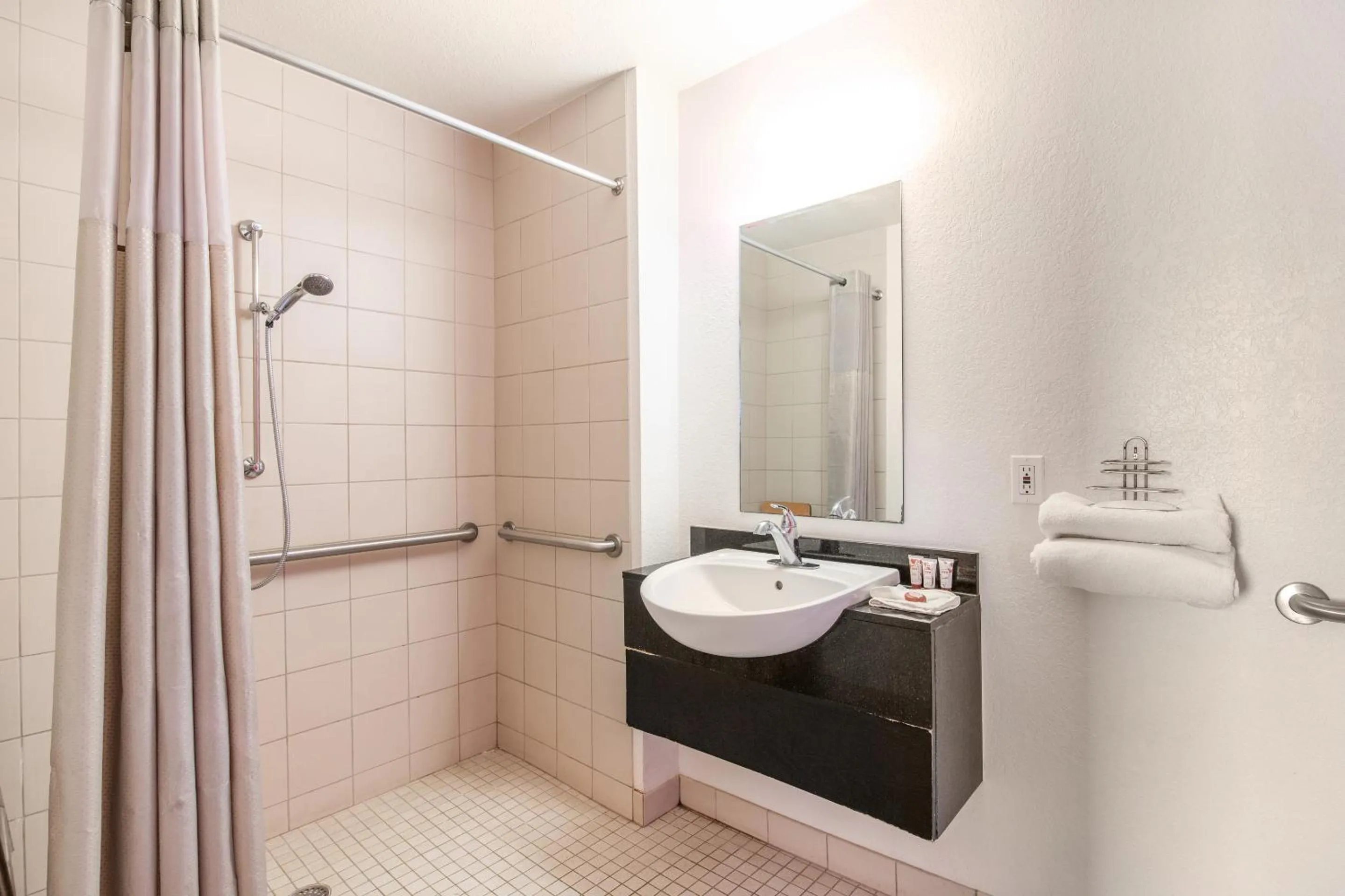 Bathroom in Regency Inn Tulsa