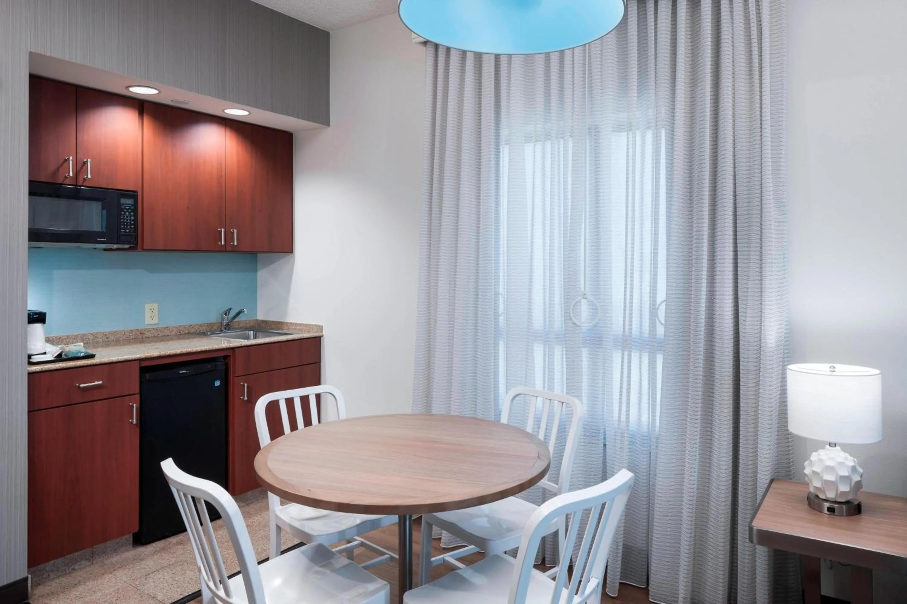 Bedroom in Courtyard by Marriott Carolina Beach Oceanfront