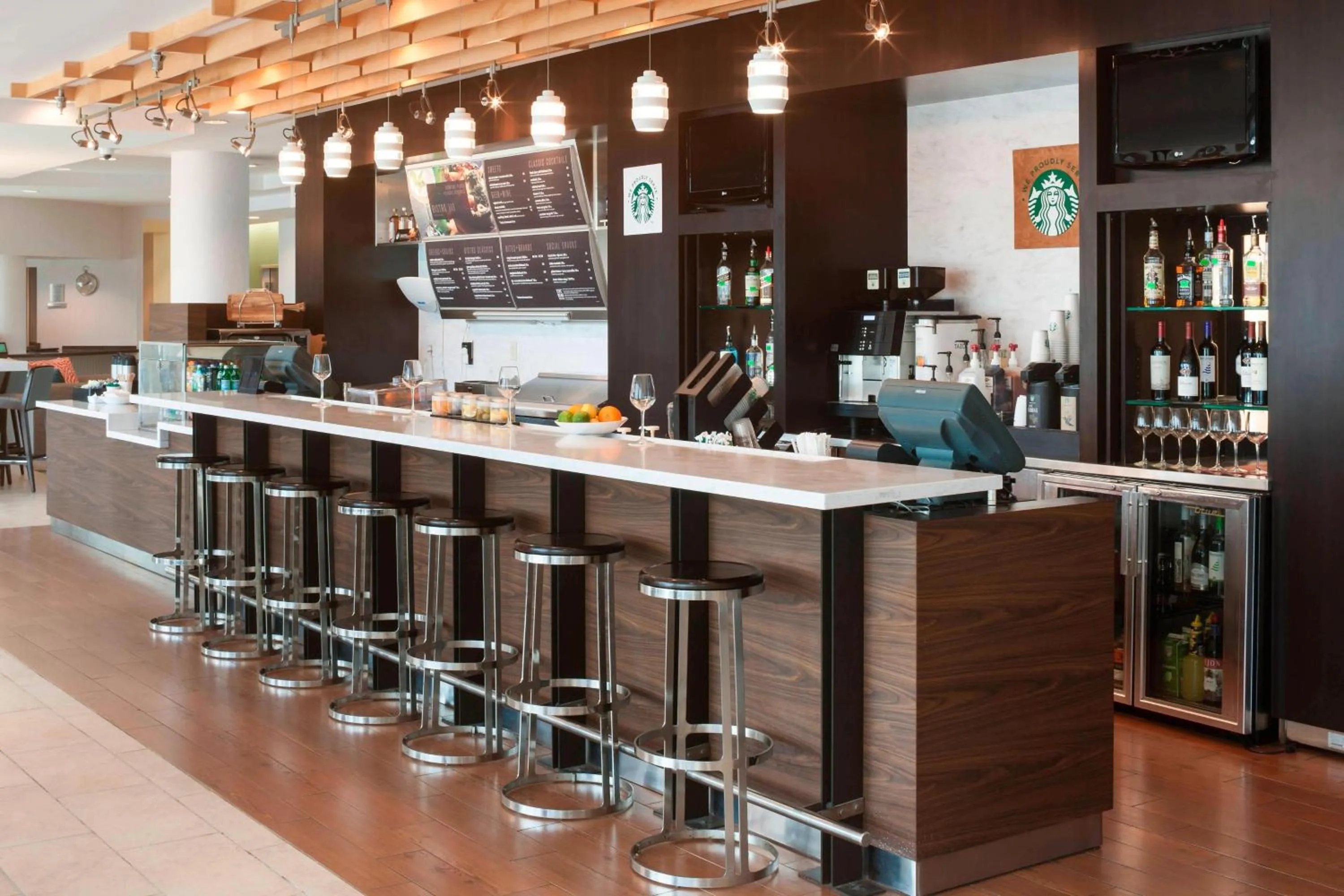 Restaurant/places to eat in Courtyard by Marriott Carolina Beach Oceanfront