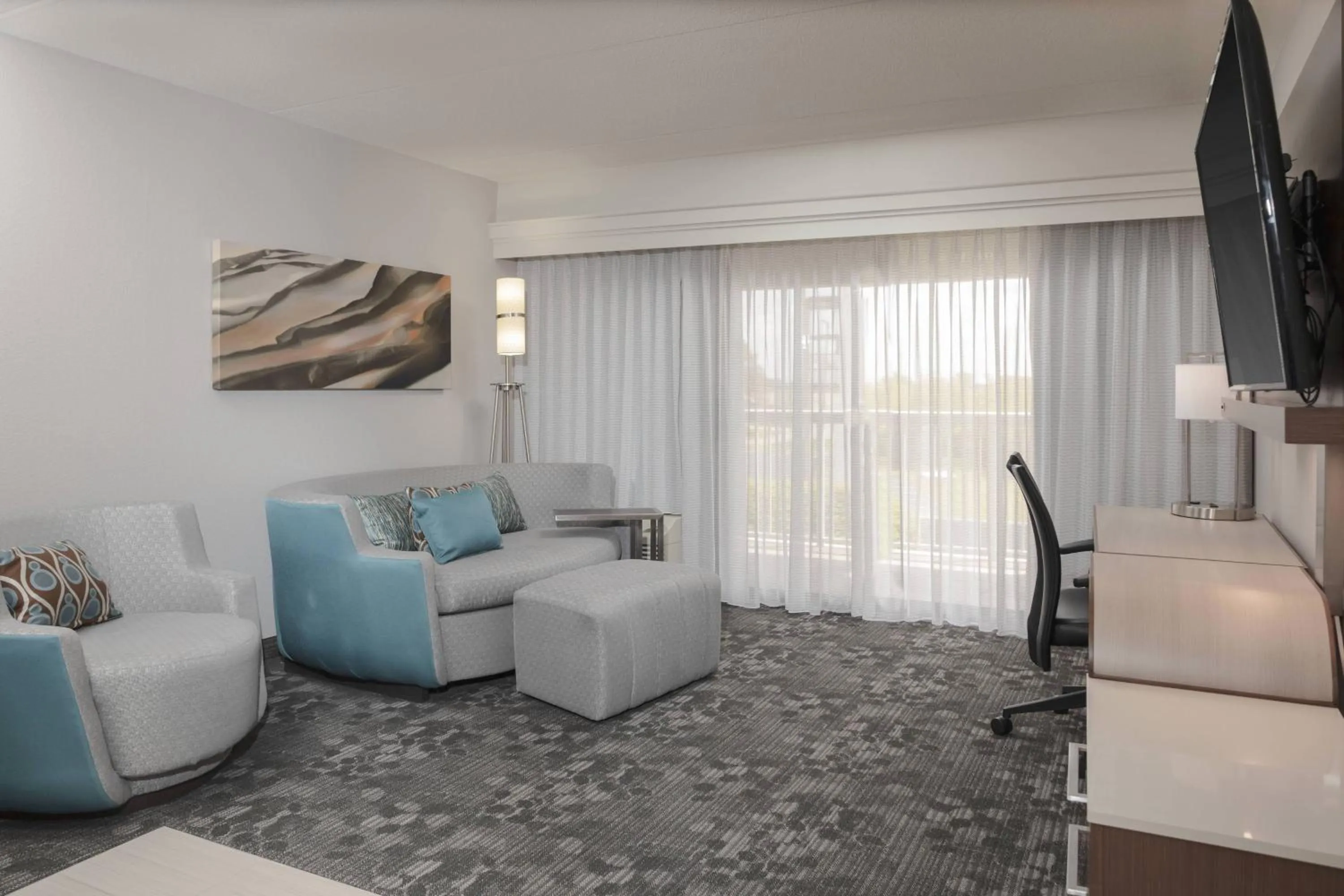 Living room in Courtyard Indianapolis Northwest