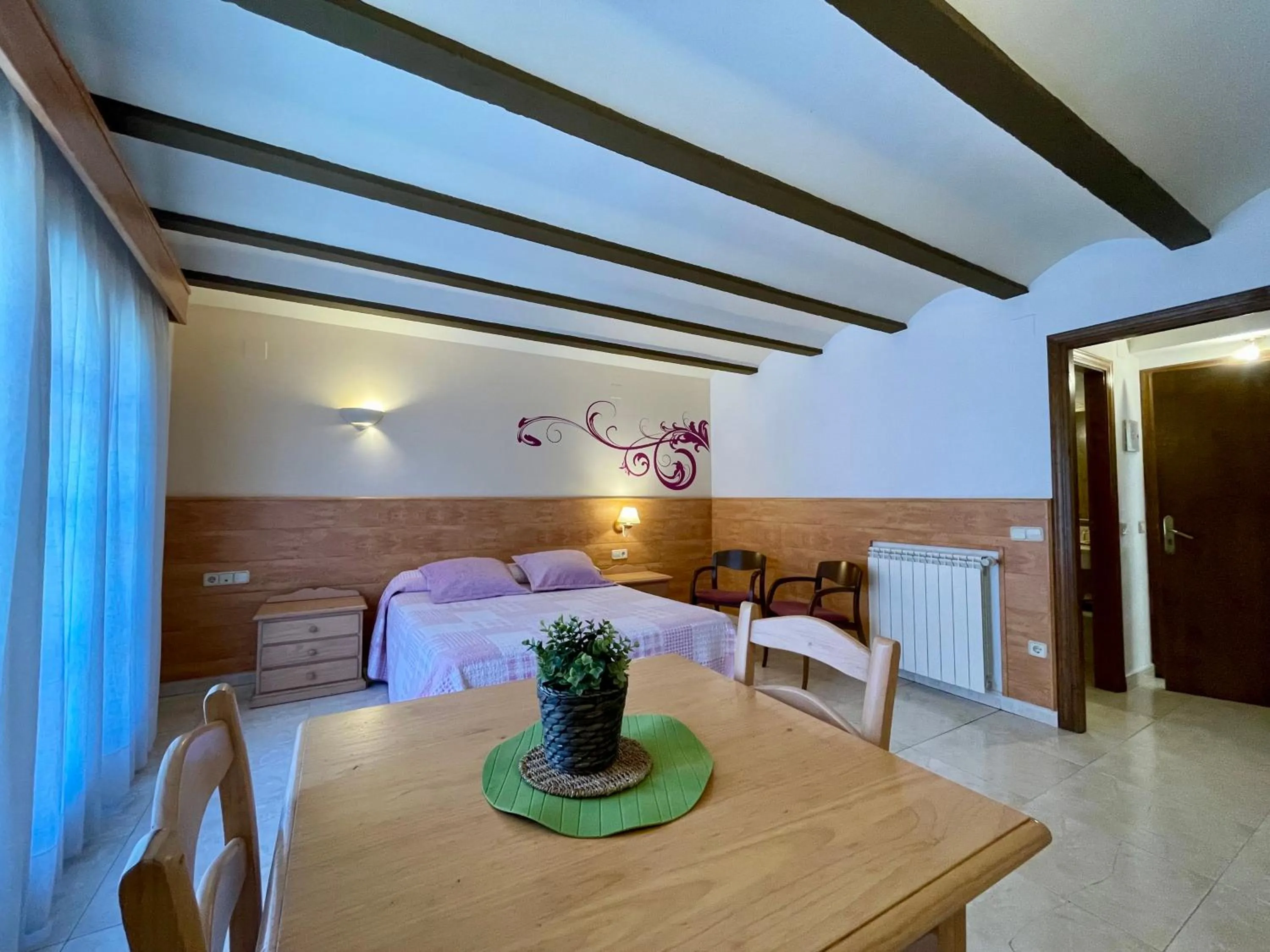 Photo of the whole room, Bed in Aparthotel les Corts