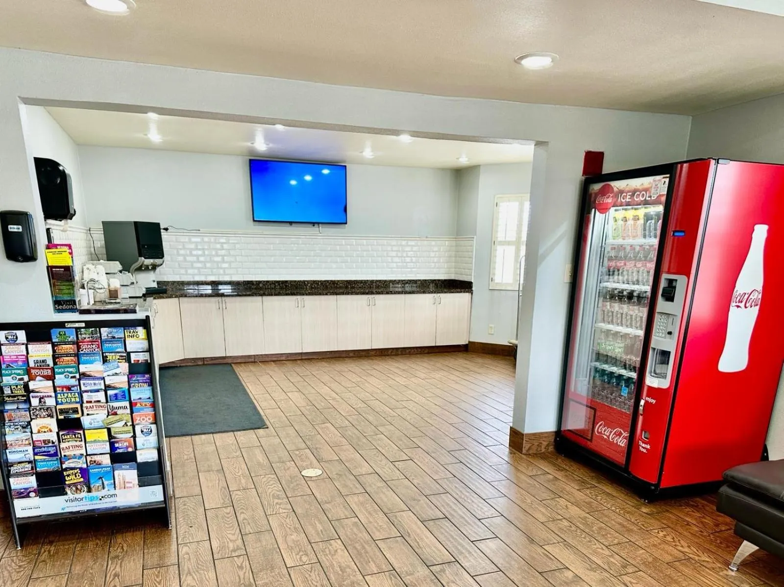 Coffee/tea facilities in Studio 6 Flagstaff AZ