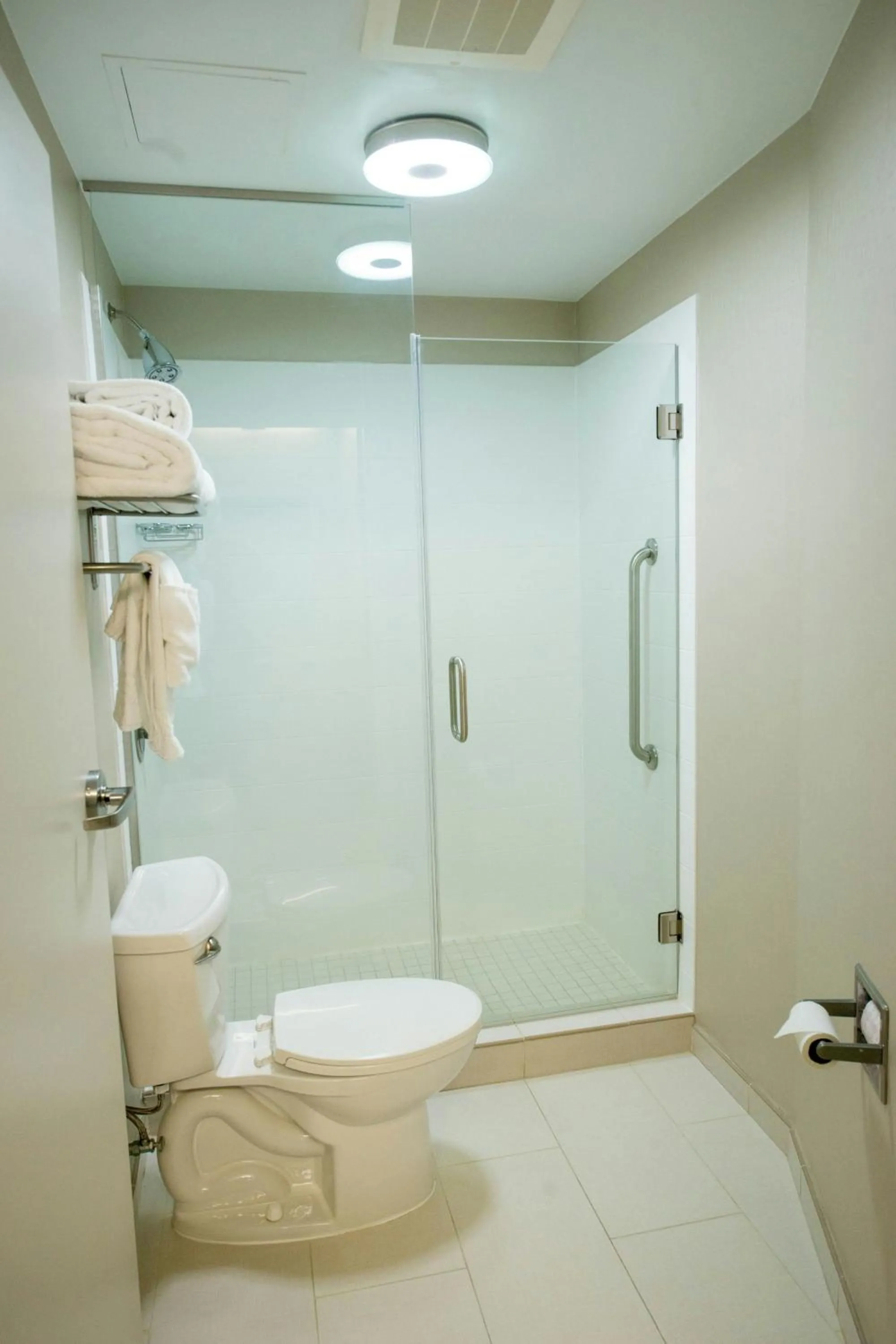 Bathroom in SpringHill Suites by Marriott Winston-Salem Hanes Mall