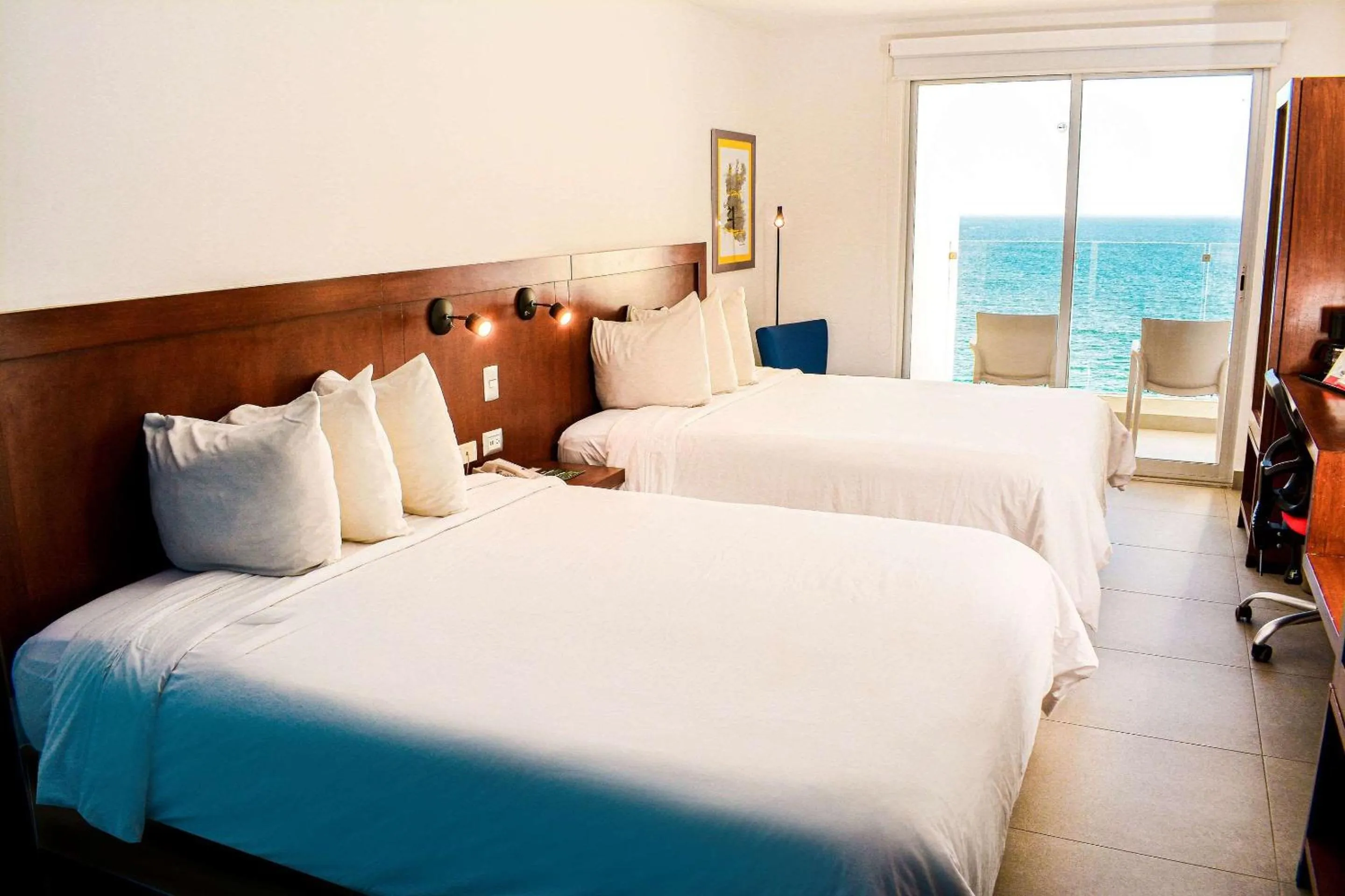 Bedroom in Park Inn by Radisson Mazatlan