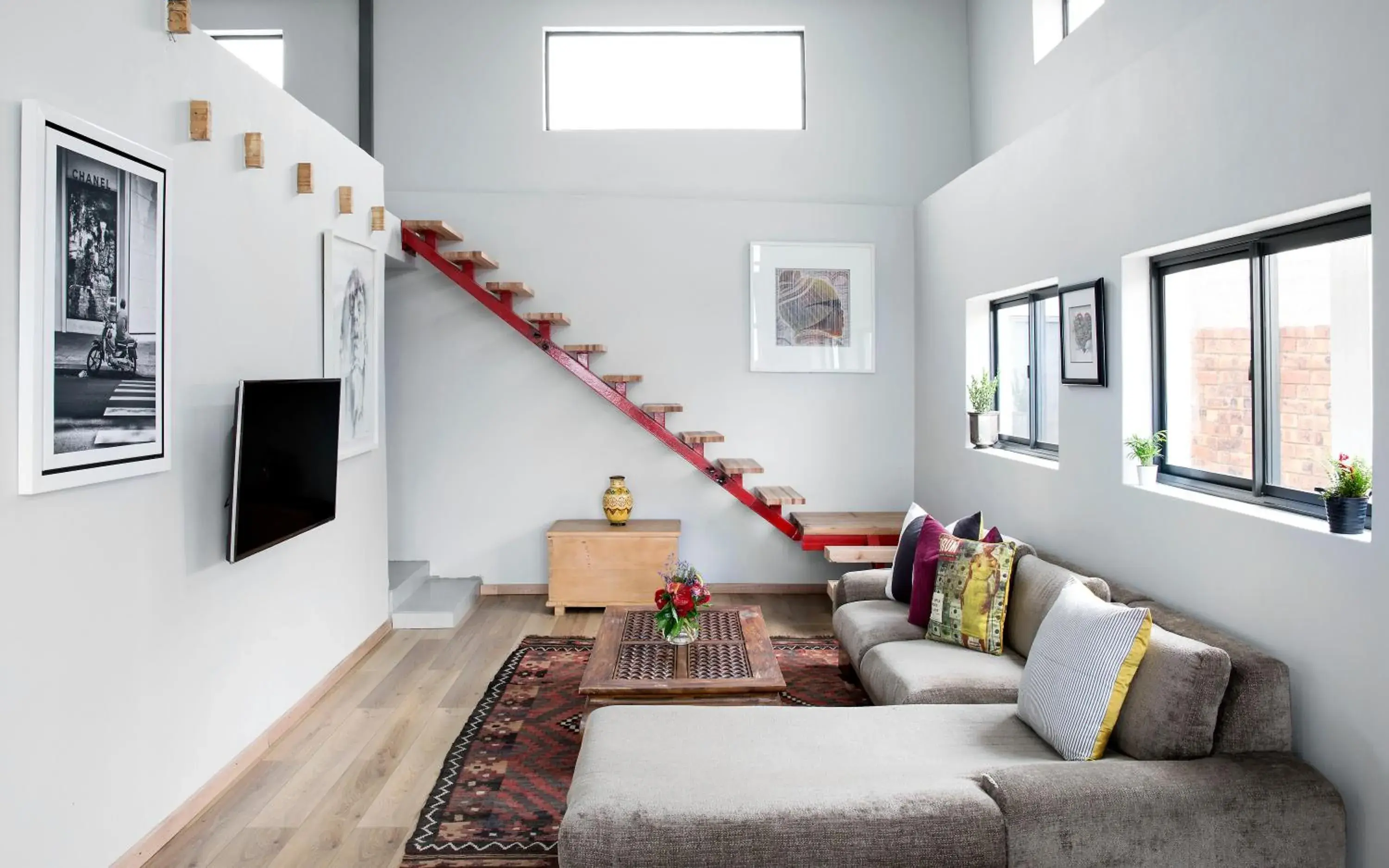 Duplex Studio in Pablo House Duplex Studio in Pablo House