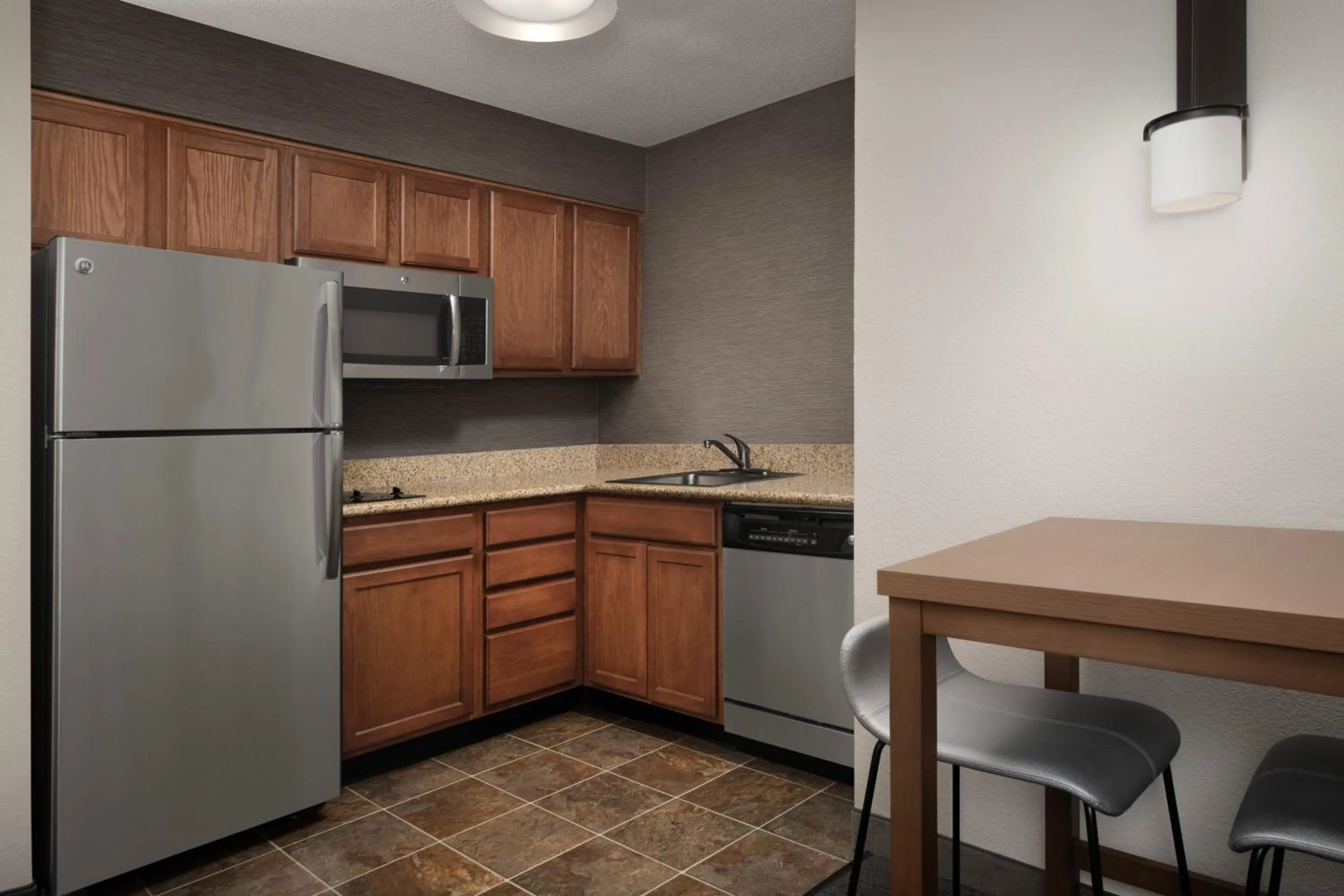 Bedroom in Residence Inn Kansas City Overland Park