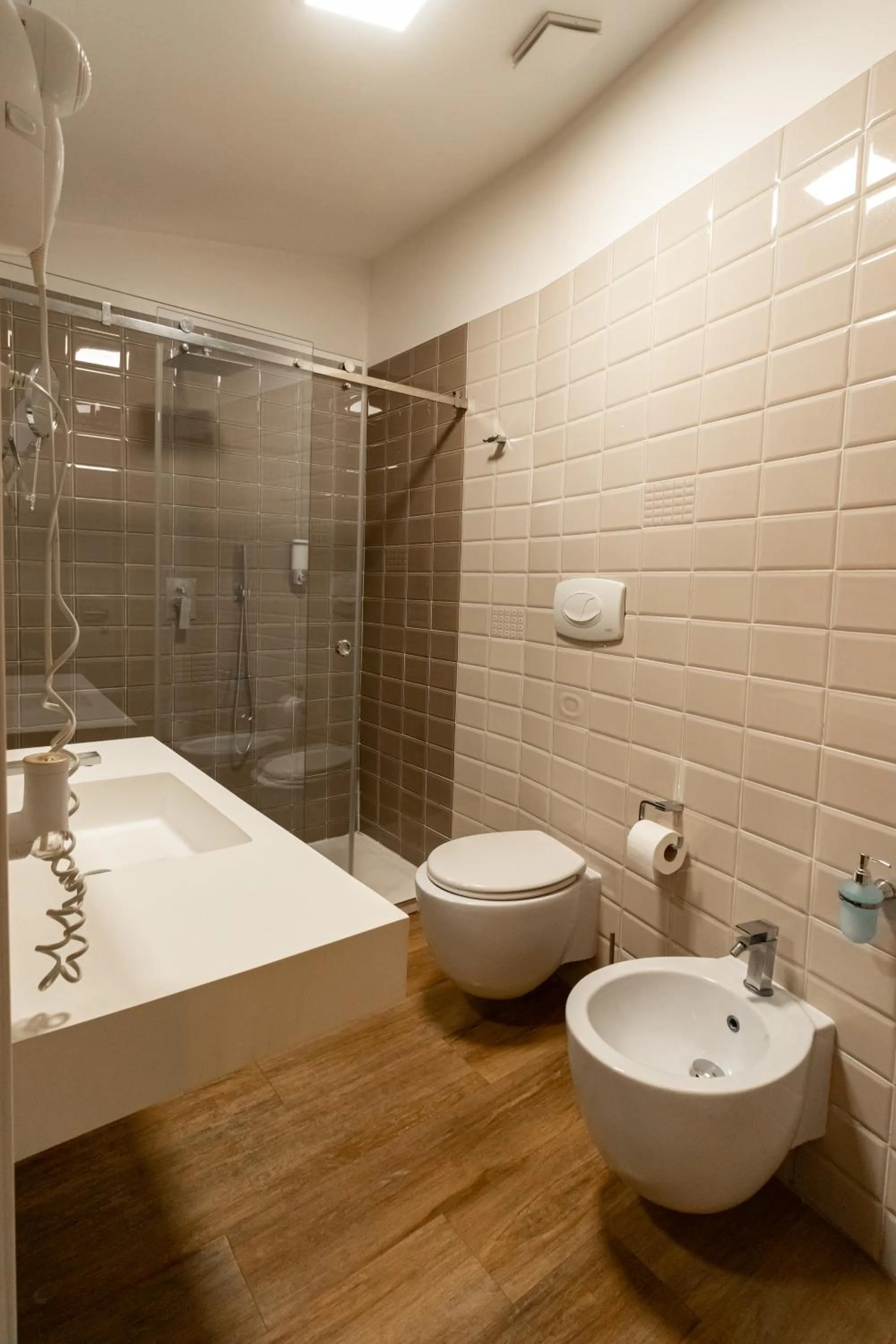 Shower in Duomo Luxury Suites