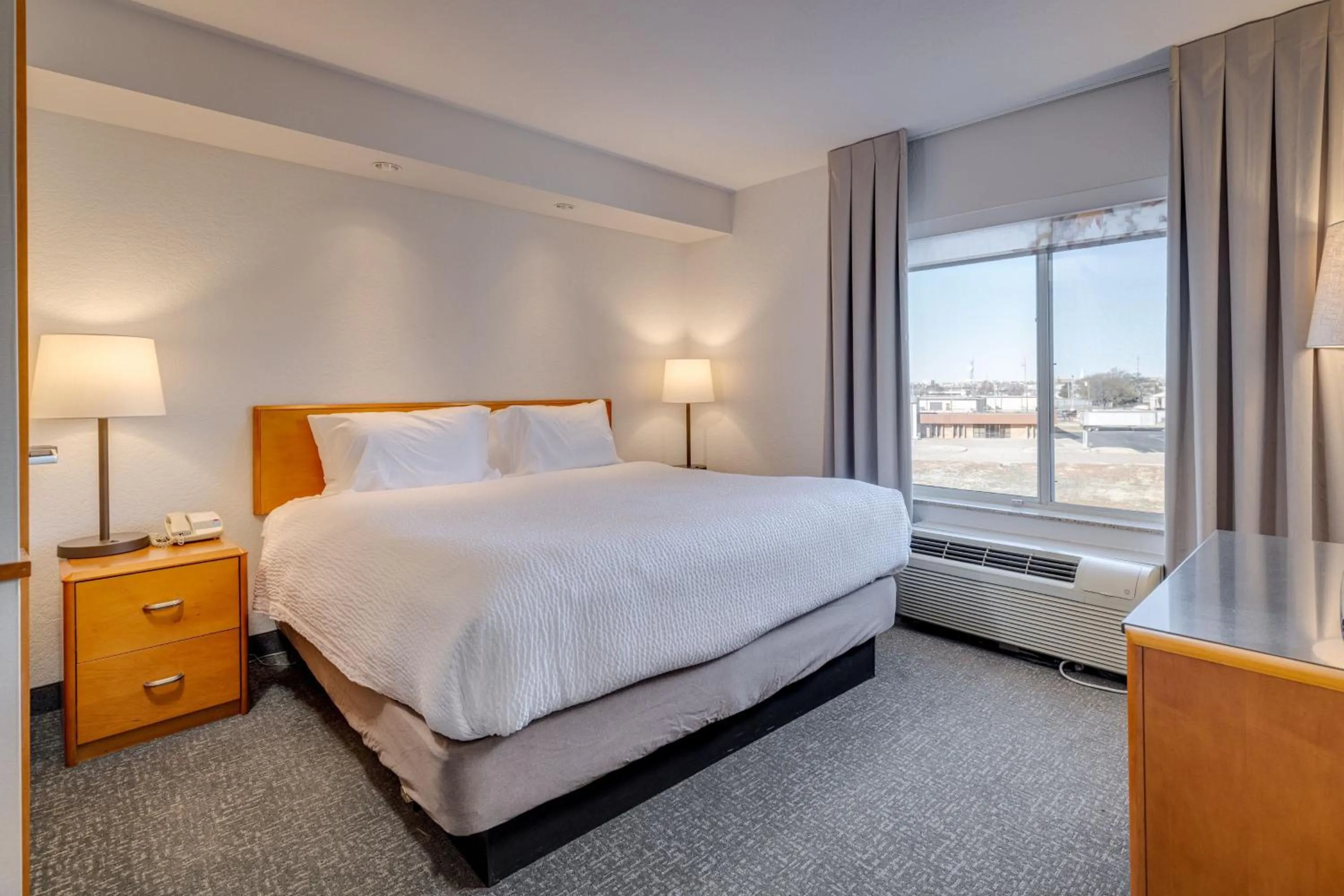 Photo of the whole room, Bed in Fairfield Inn & Suites by Marriott Lawton