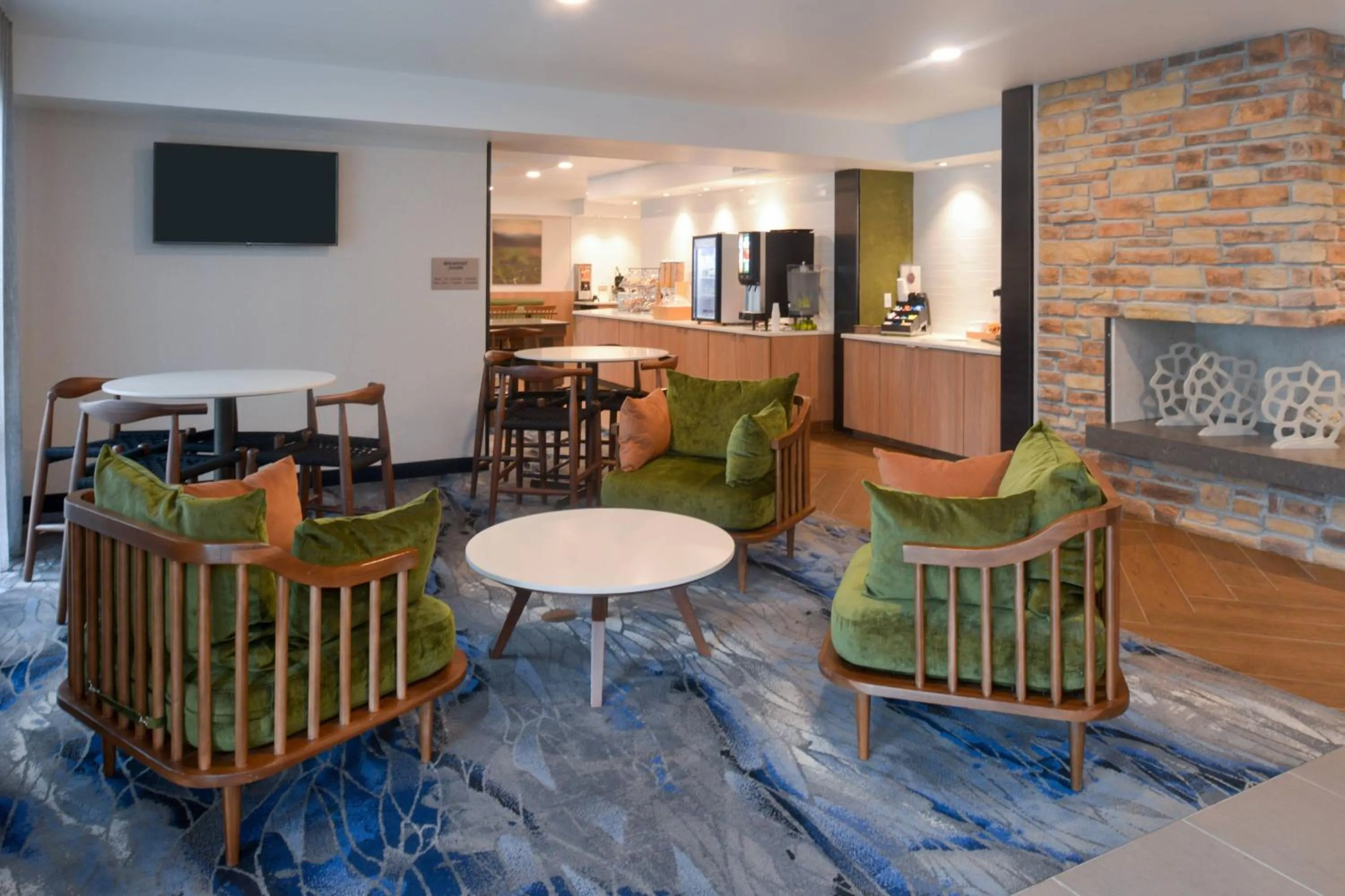Lobby or reception in Fairfield Inn & Suites by Marriott Pittsburgh New Stanton