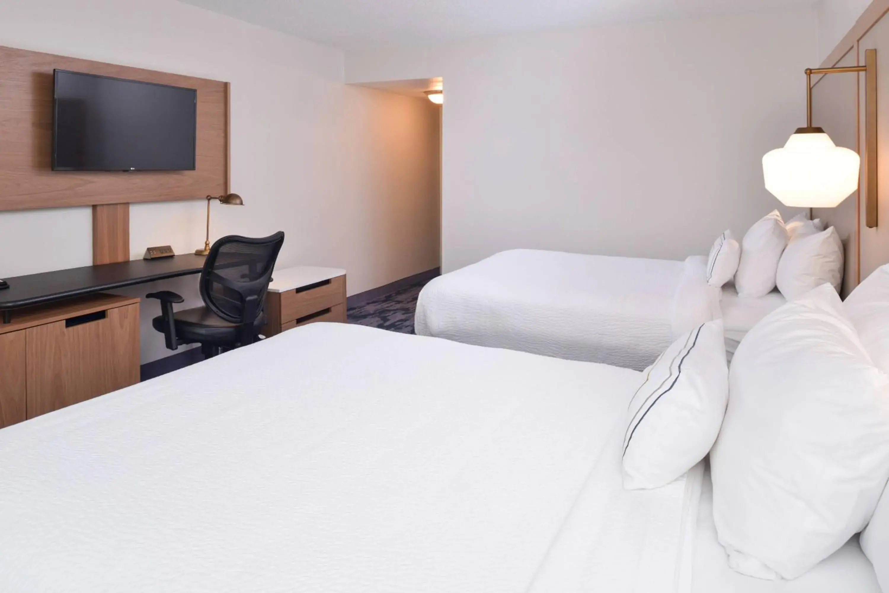 Guest Room Two Queen Beds in Fairfield Inn & Suites by Marriott Pittsburgh New Stanton Guest Room Two Queen Beds in Fairfield Inn & Suites by Marriott Pittsburgh New Stanton