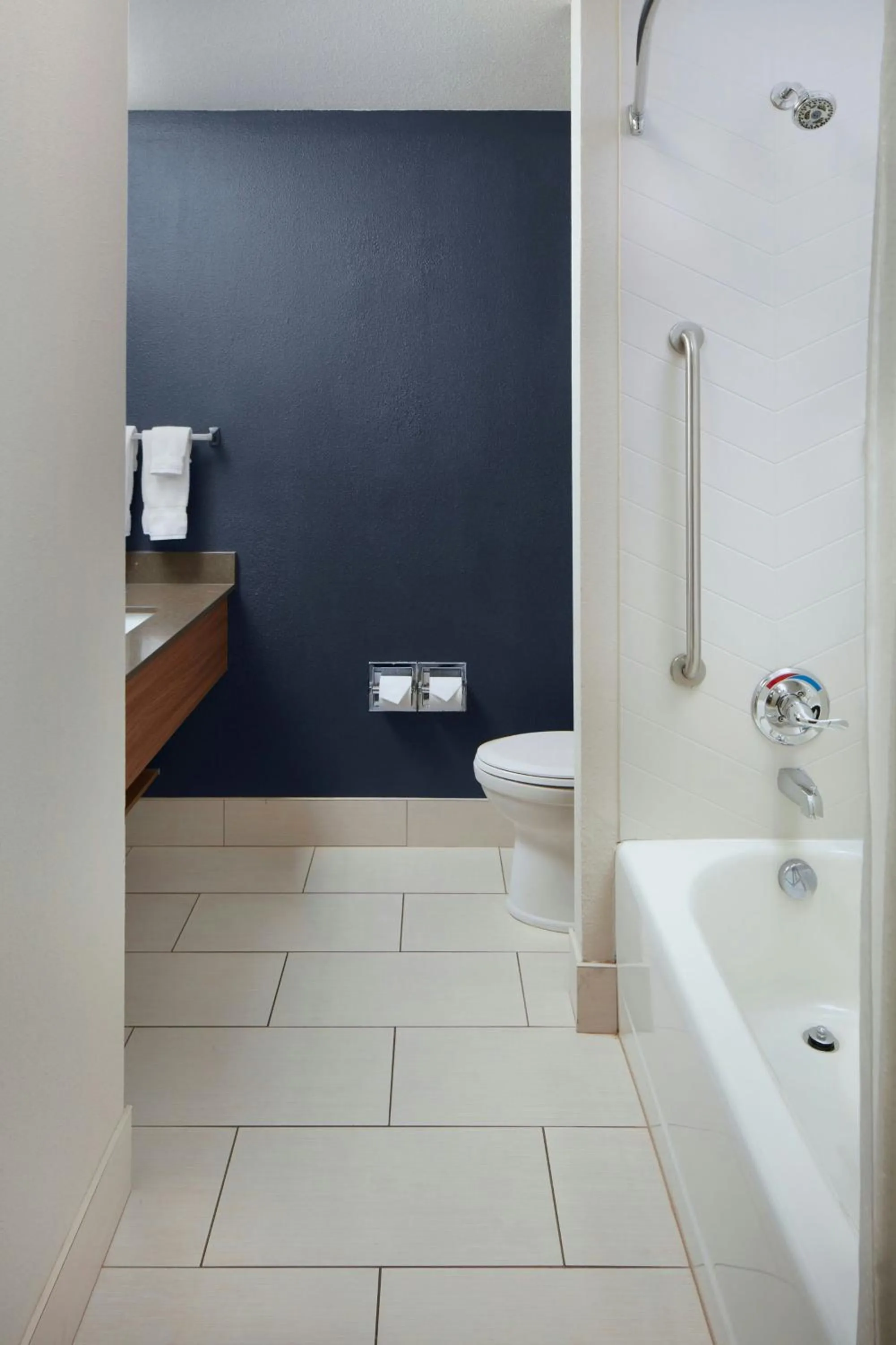 Bathroom in Fairfield by Marriott Frankfort