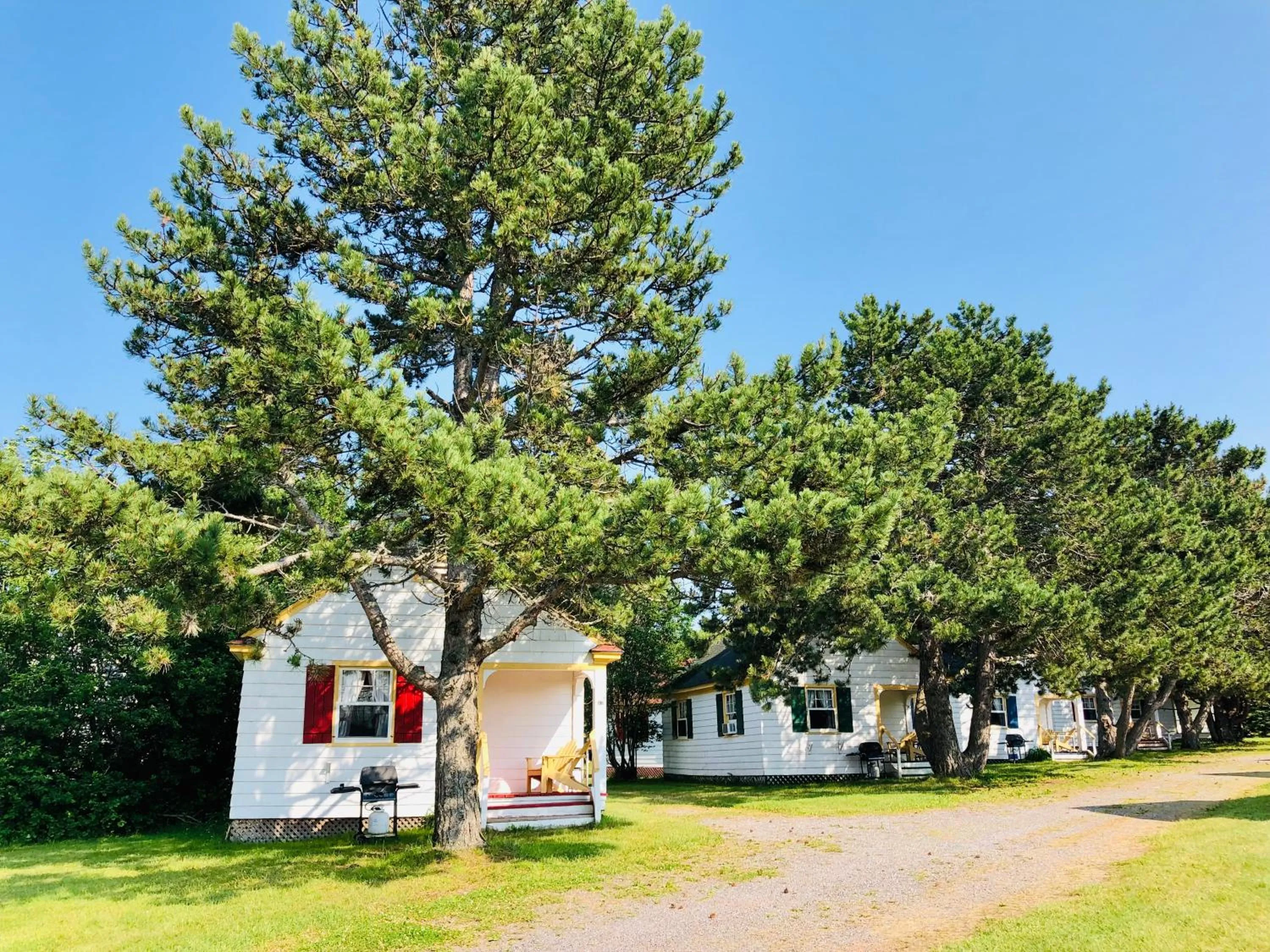 Property building in Green Gables Bungalow Court