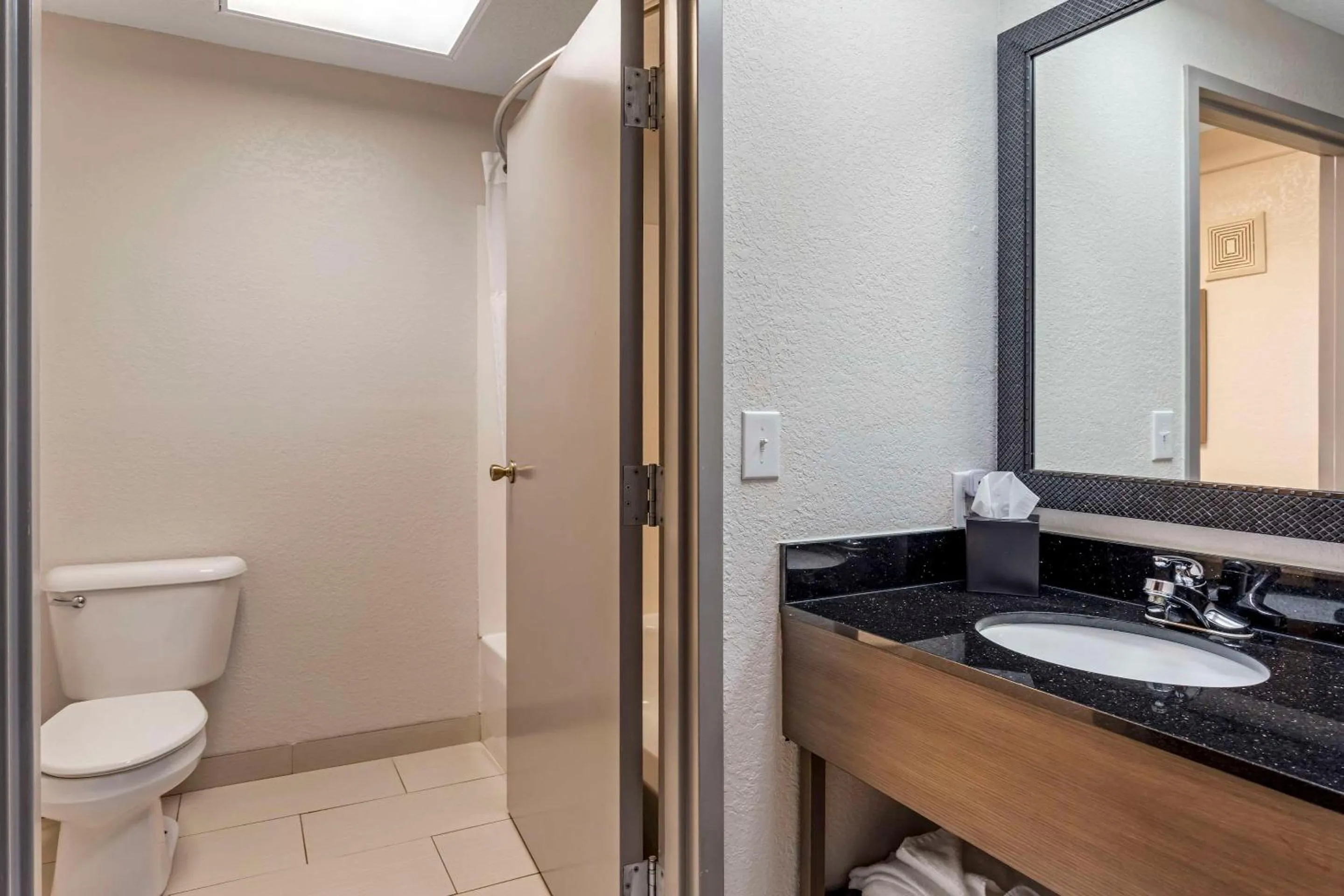 Bathroom in Comfort Inn & Suites Corbin North