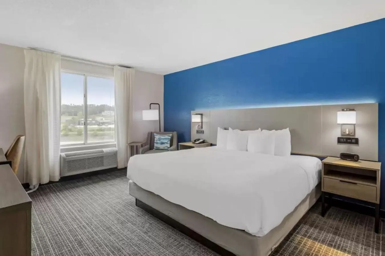 Photo of the whole room, Bed in Comfort Inn & Suites Corbin North