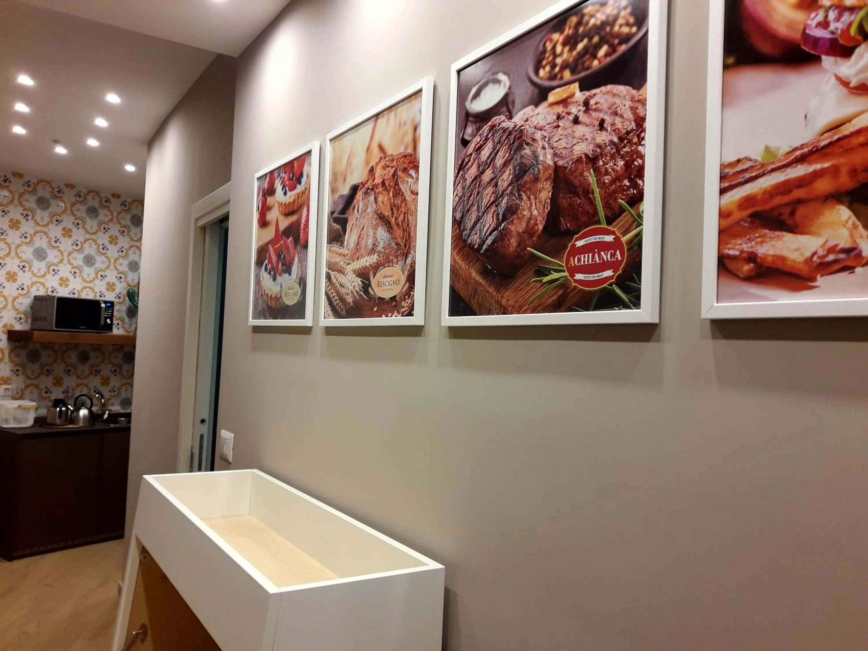 Property logo or sign in Euforia Napoli - Tre Sedi - Three Locations