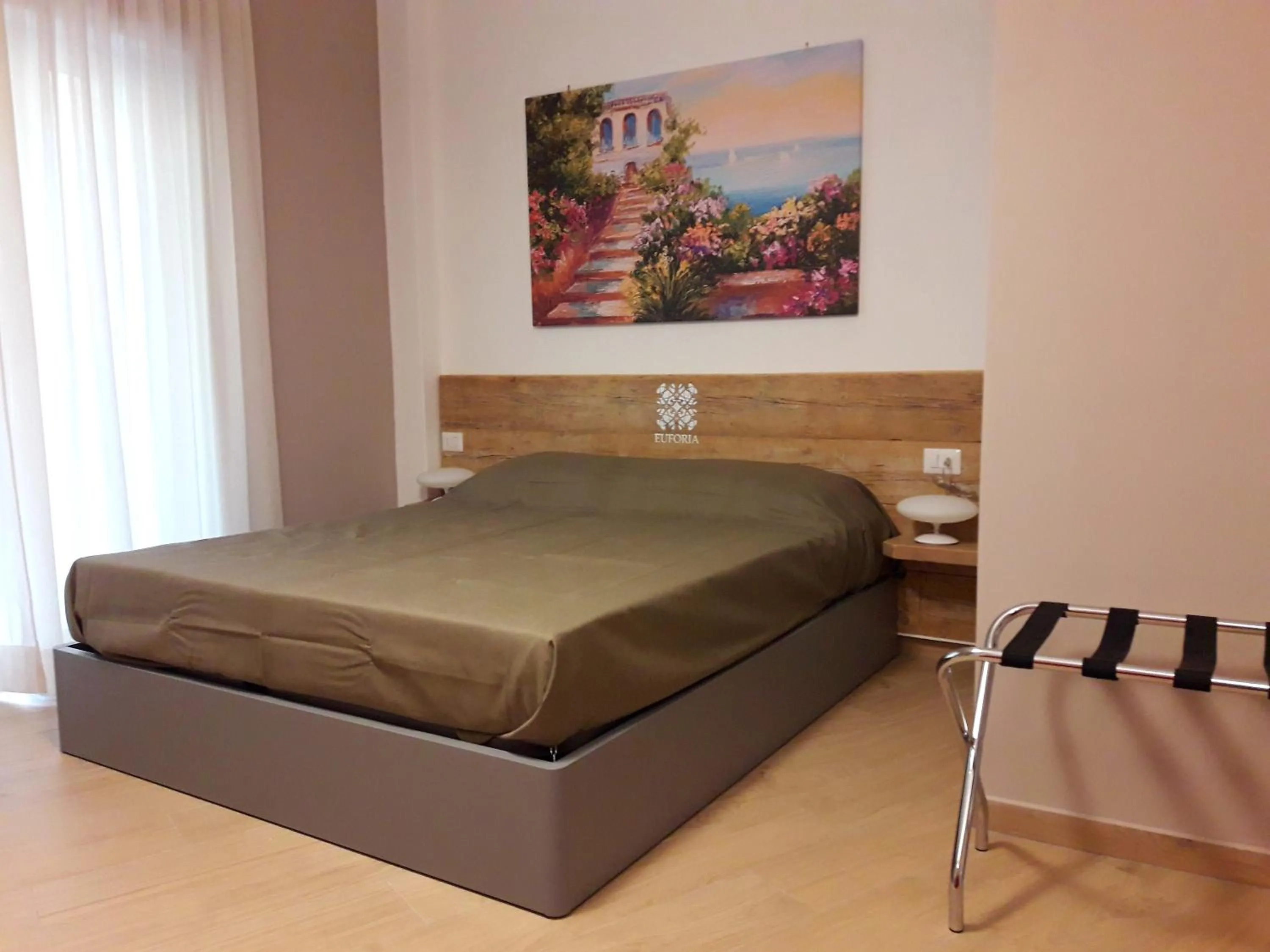 Bedroom, Bed in Euforia Napoli - Tre Sedi - Three Locations
