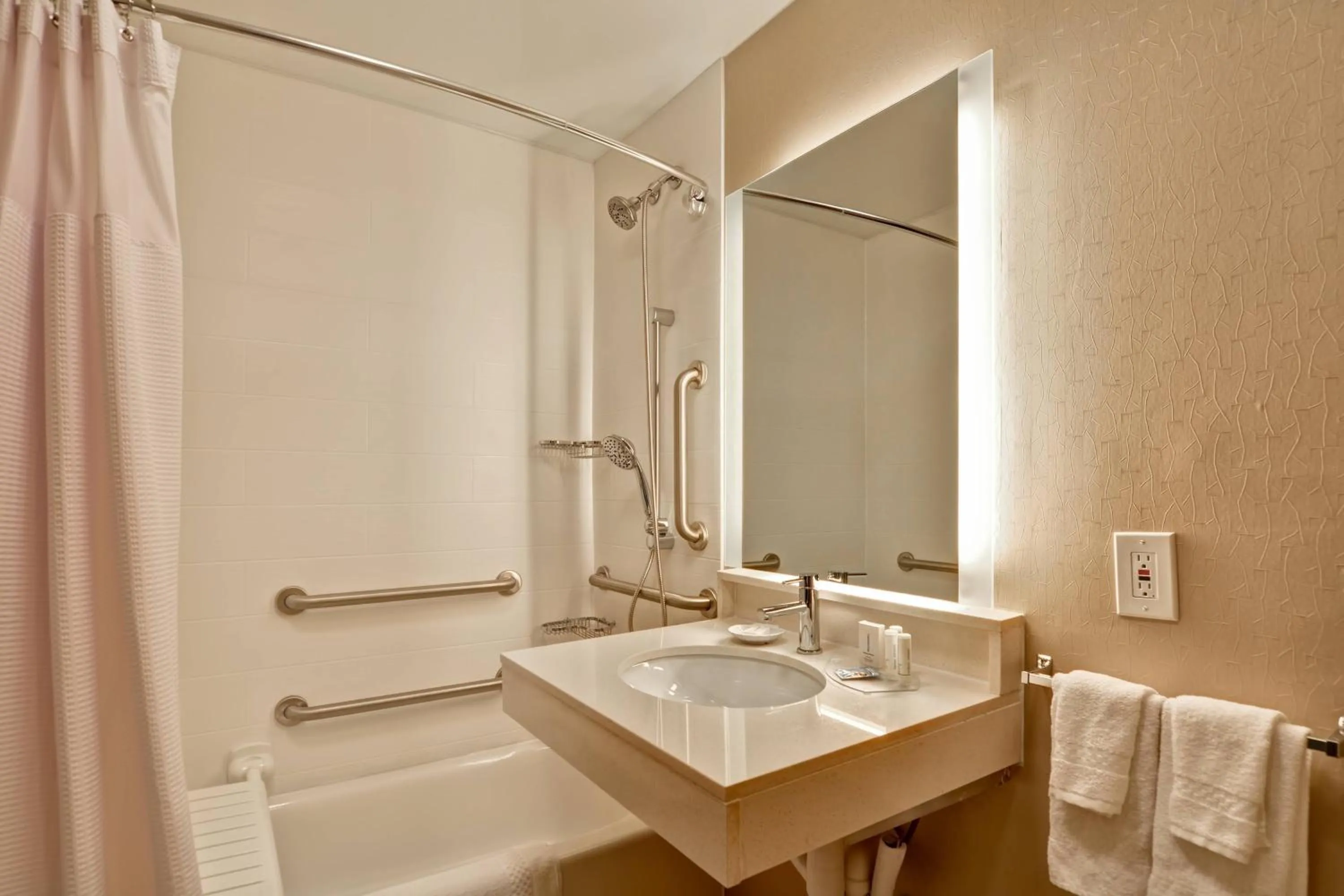 Bathroom in SpringHill Suites Lexington Near the University of Kentucky