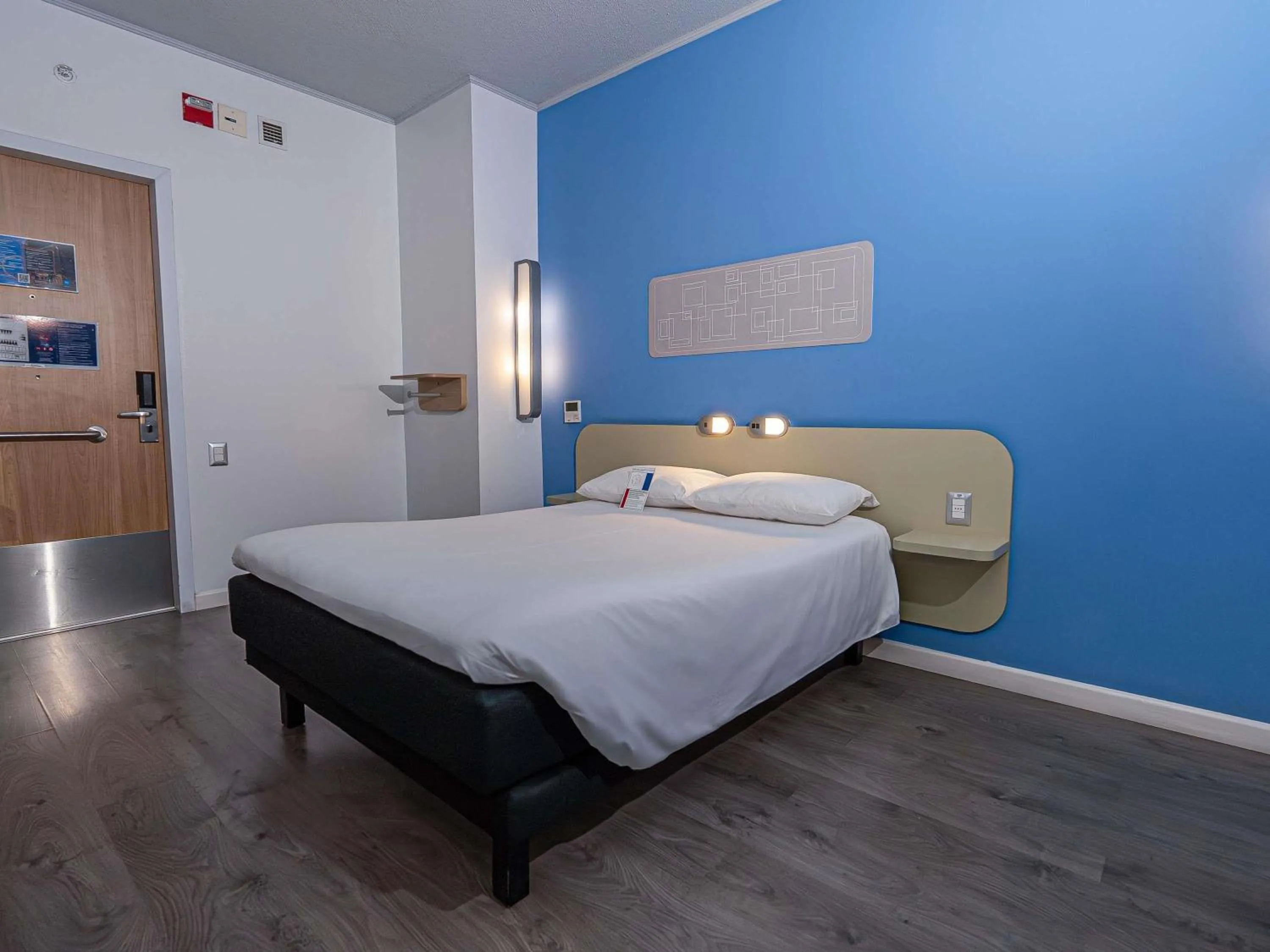 Bedroom, Bed in ibis budget Iquique