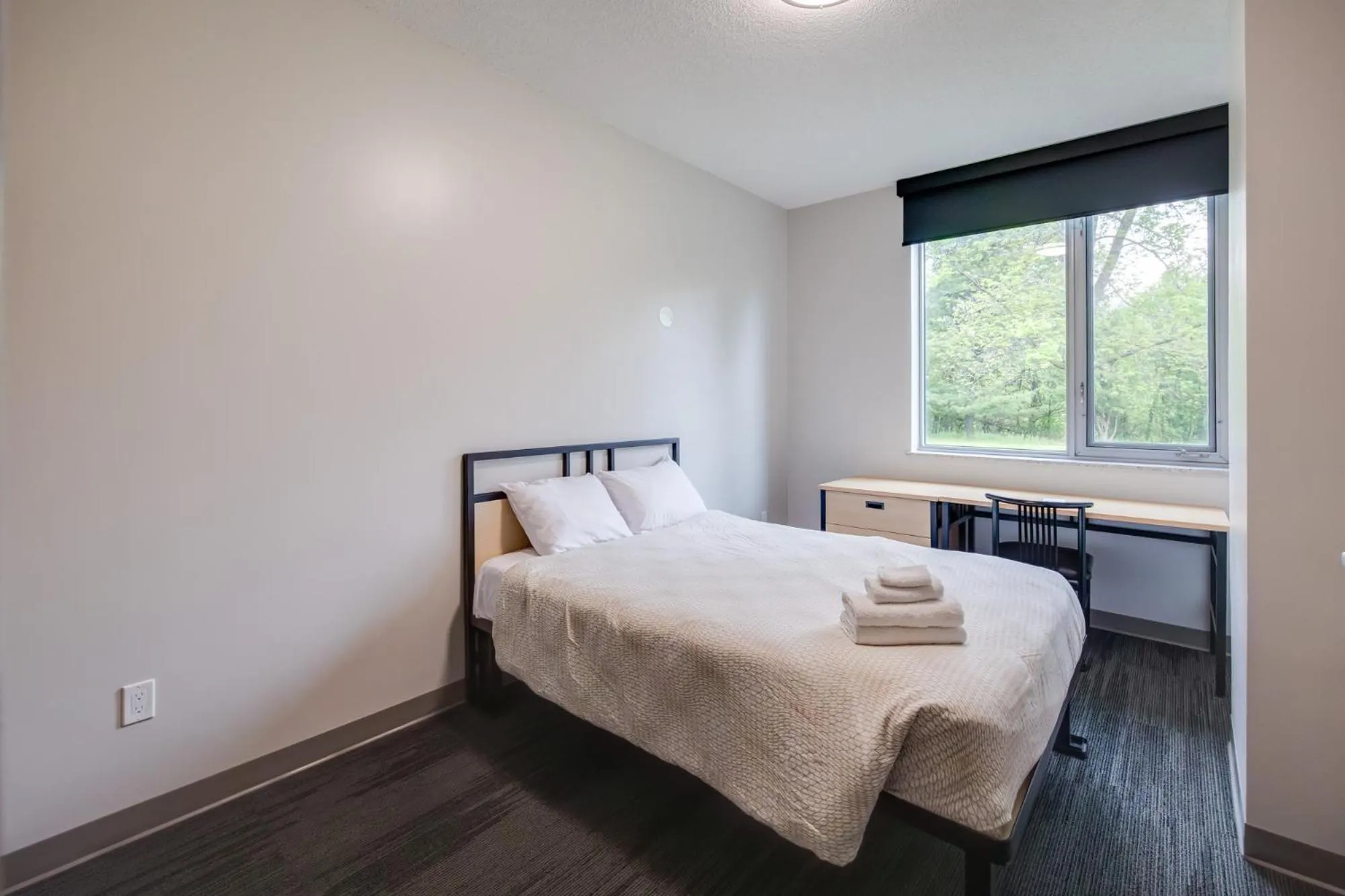 Bedroom, Bed in Residence & Conference Centre - Brampton