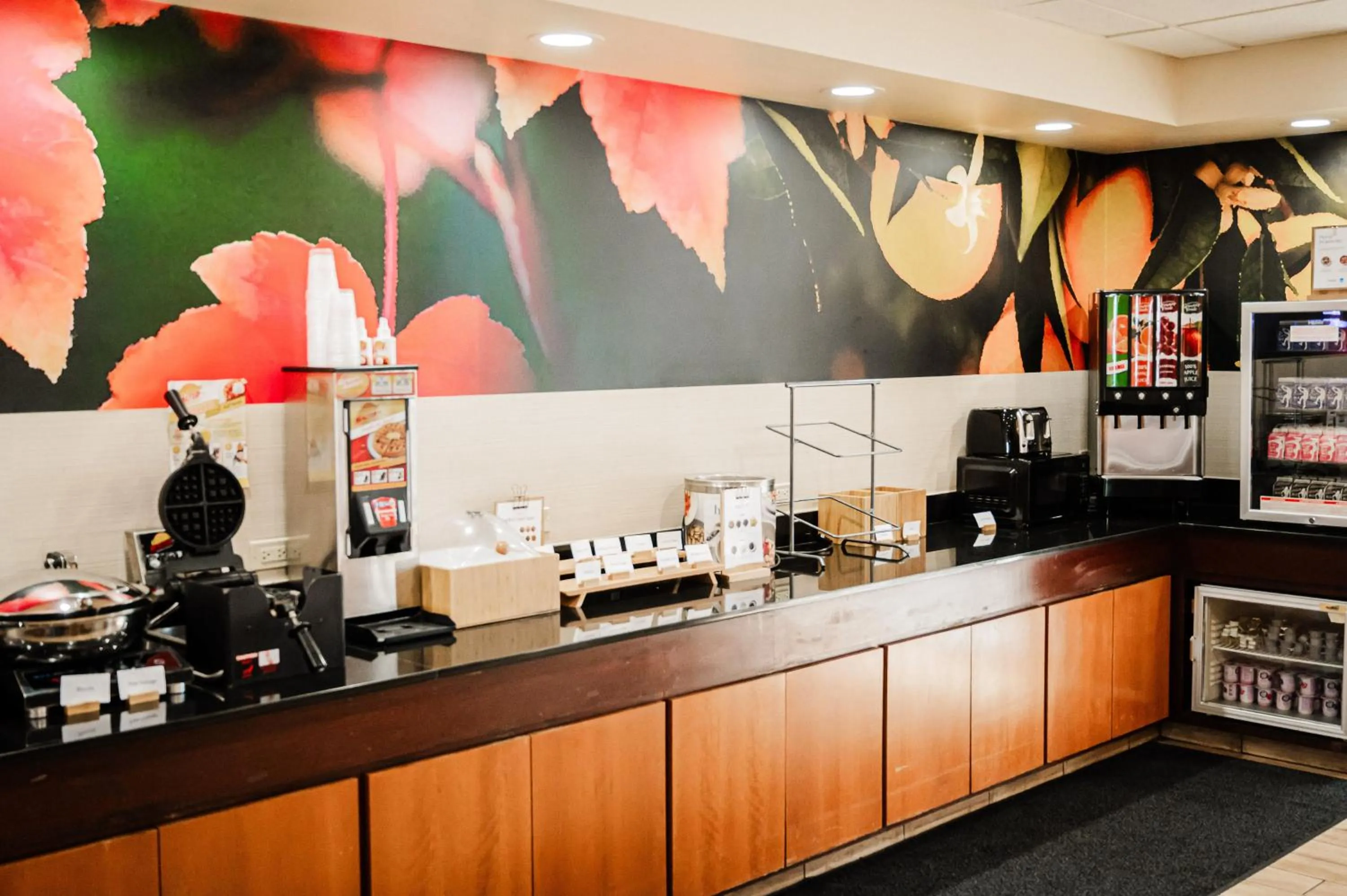 Food and drinks in Fairfield by Marriott Russellville