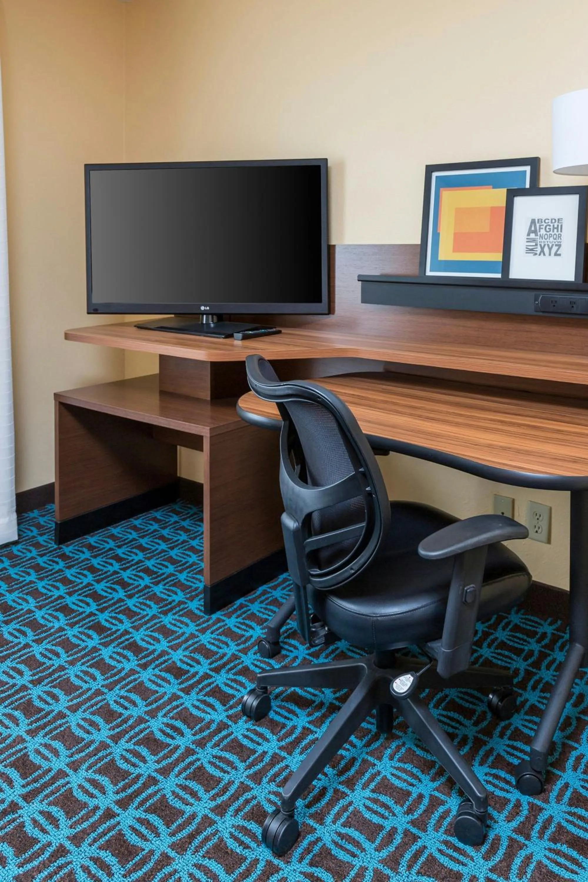 Bedroom in Fairfield Inn & Suites Lincoln