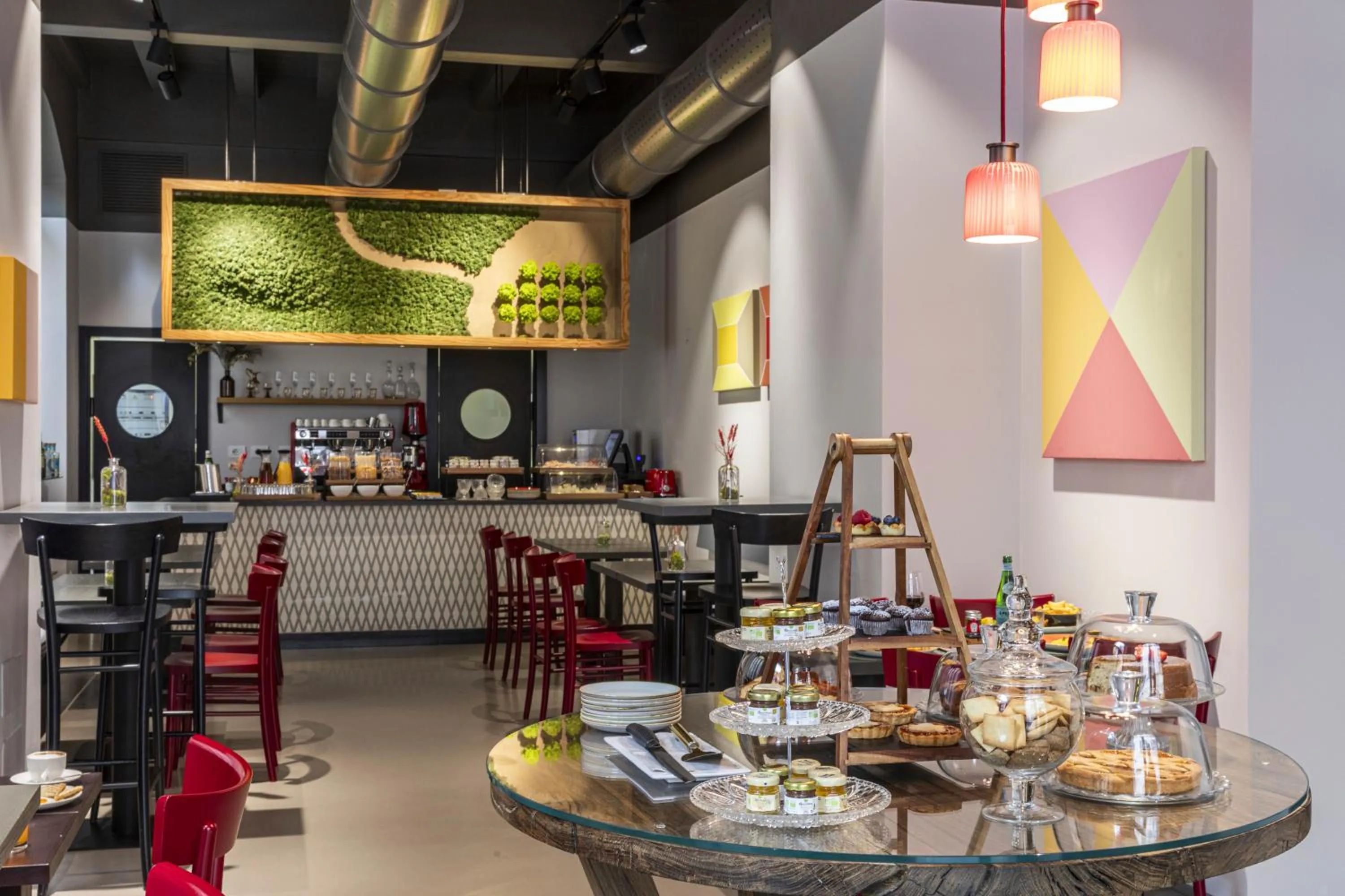 Lounge or bar in Savona 18 Suites