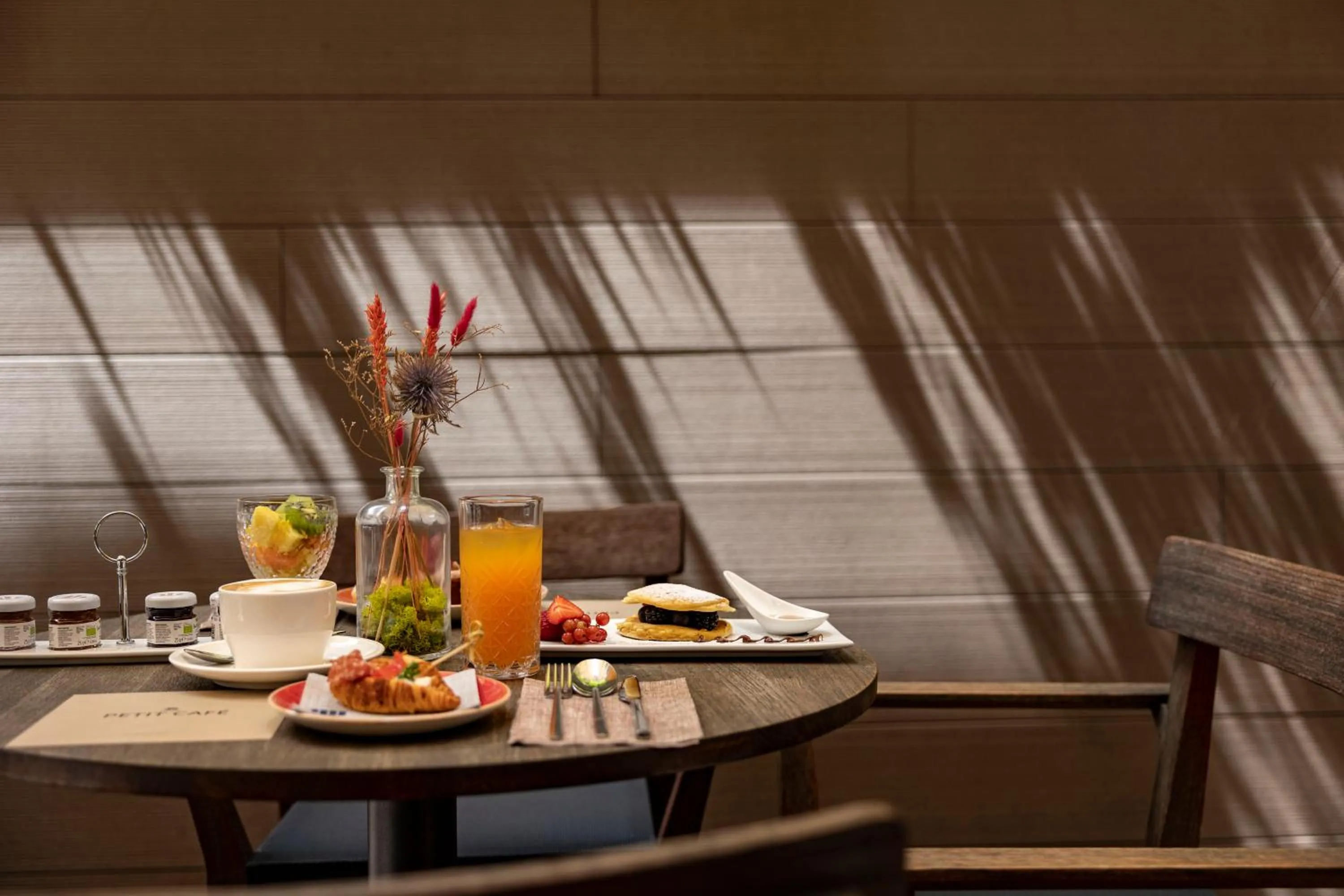 Breakfast in Savona 18 Suites