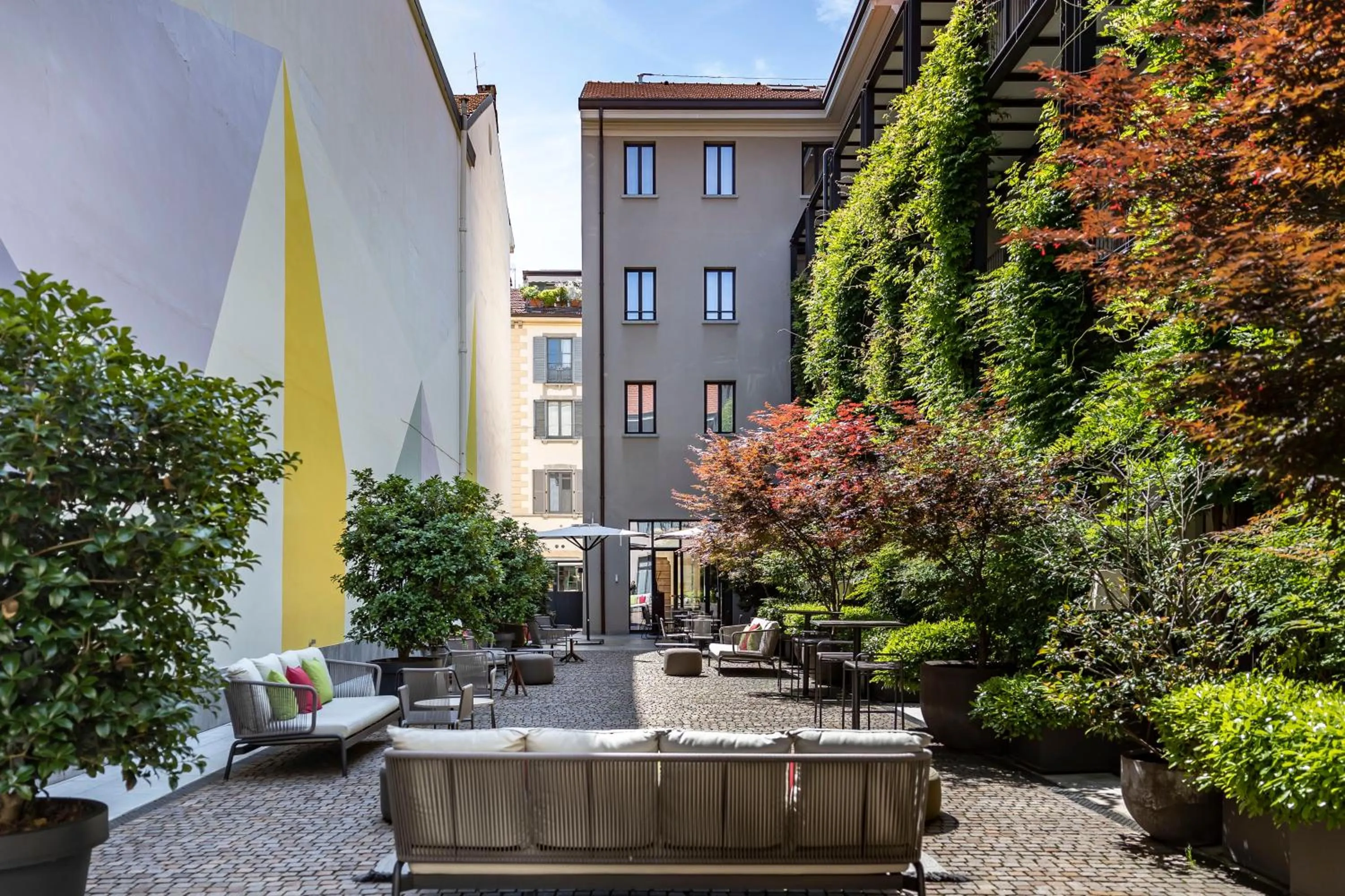 Inner courtyard view in Savona 18 Suites
