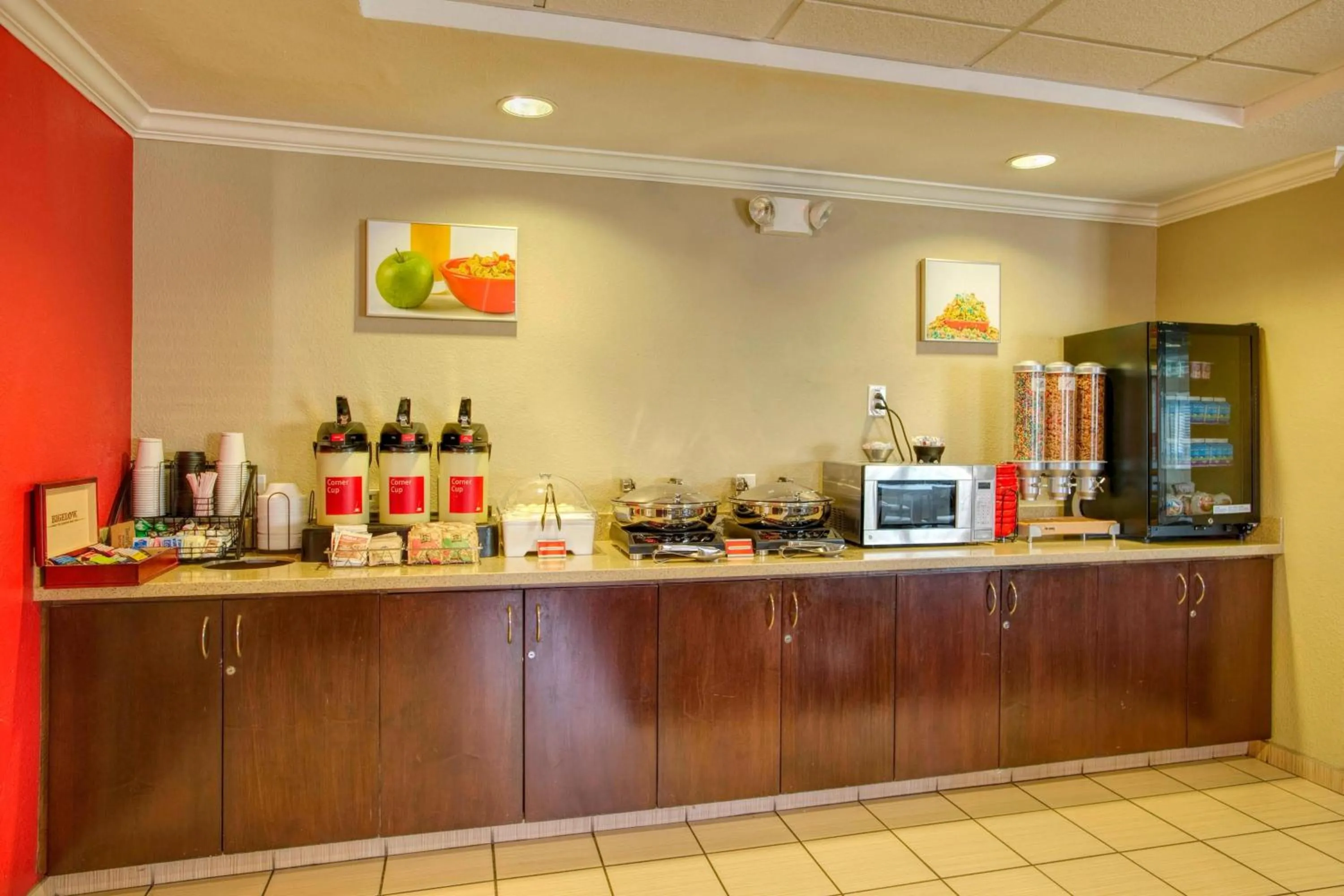 Breakfast in TownePlace Suites by Marriott Las Cruces
