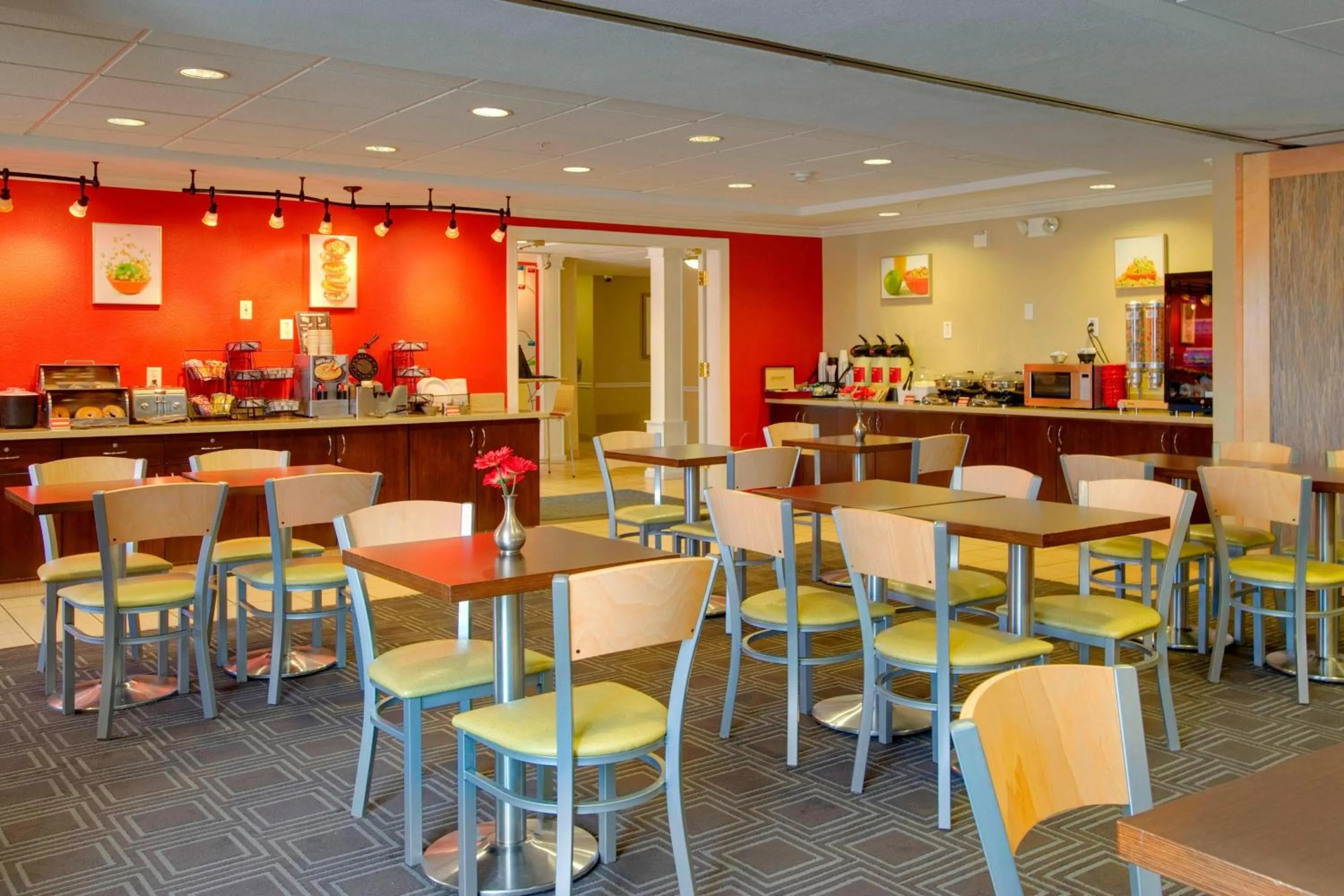 Breakfast in TownePlace Suites by Marriott Las Cruces