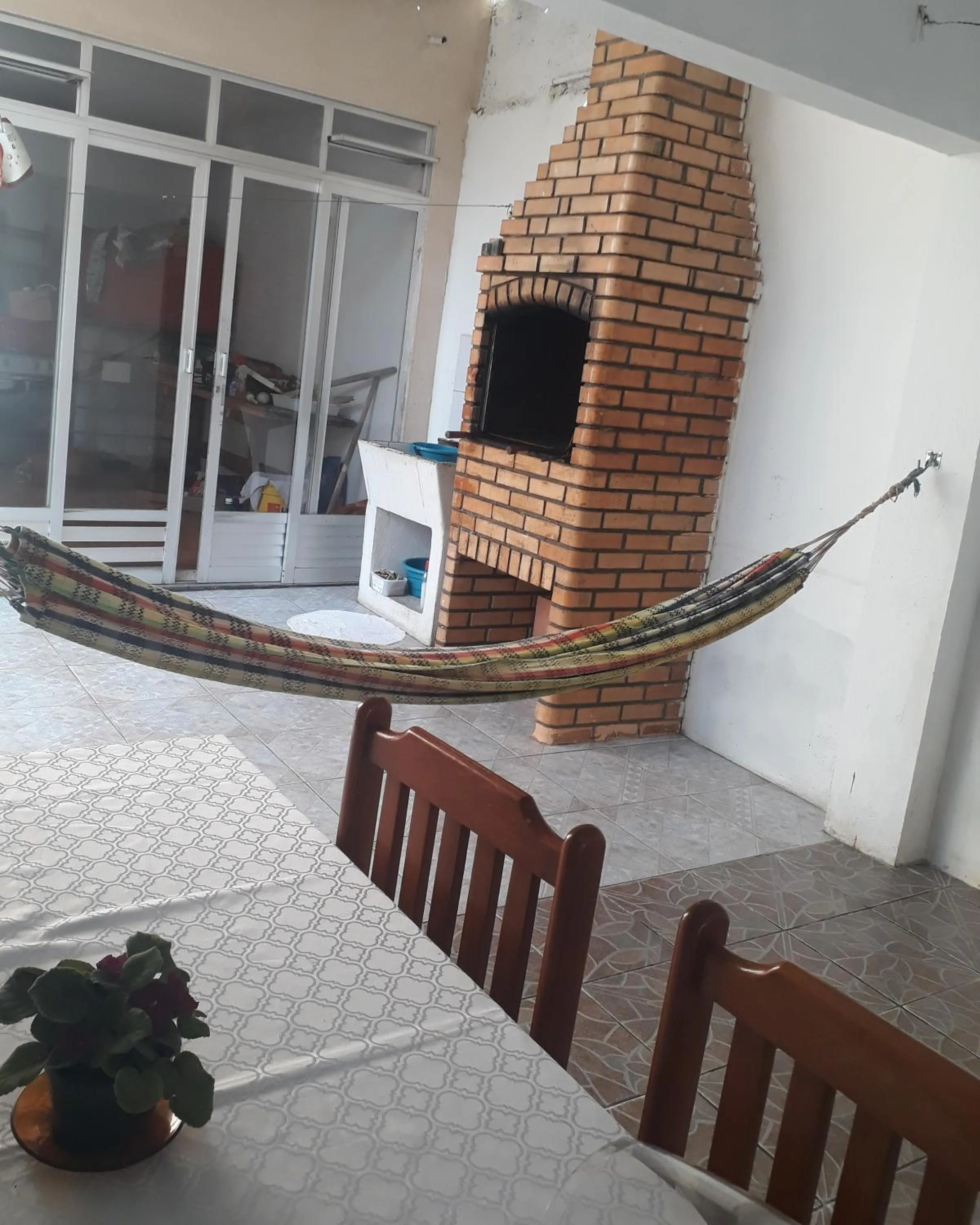 BBQ facilities in Casa de Praia Navegantes - 100 metros do mar