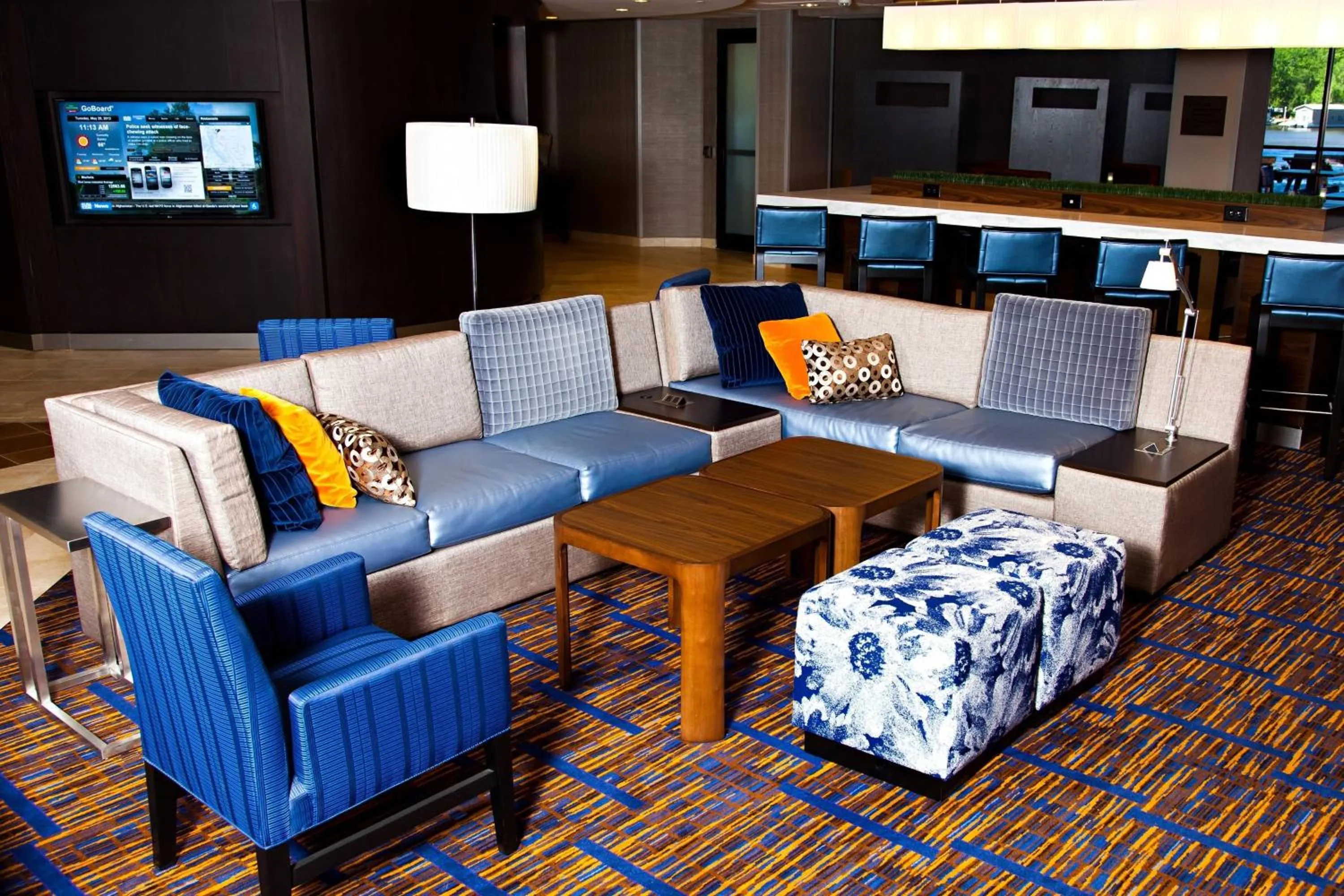 Lobby or reception in Courtyard La Crosse Downtown/Mississippi Riverfront