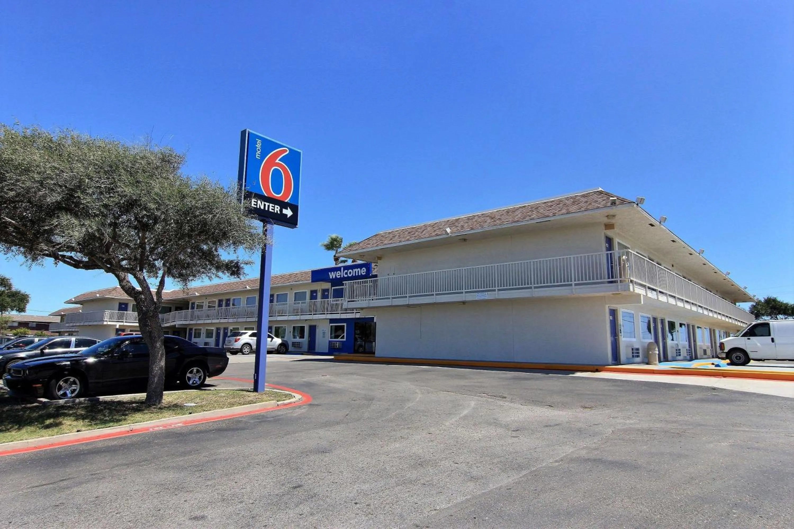 Property building in Motel 6-Corpus Christi, TX - East - North Padre Island