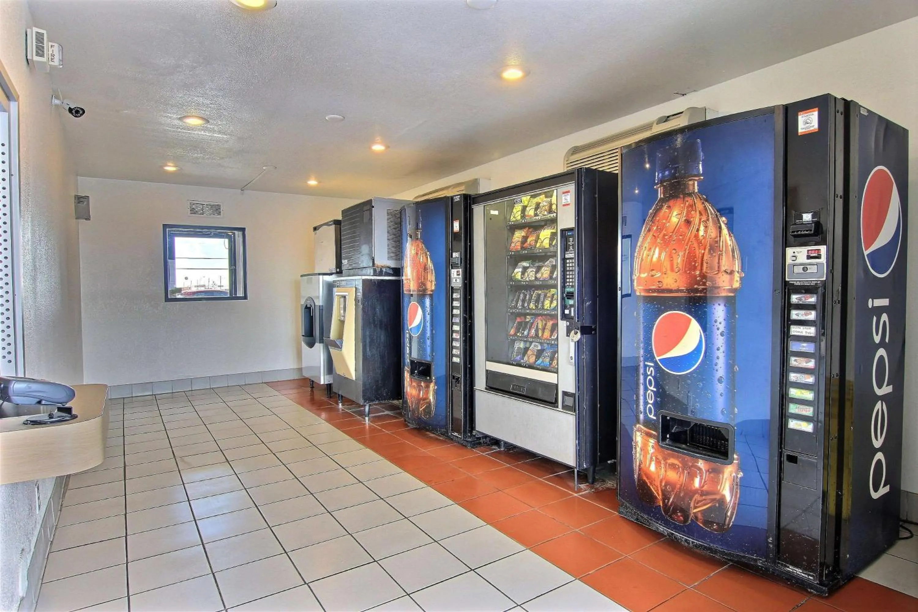 Property building in Motel 6-Corpus Christi, TX - East - North Padre Island