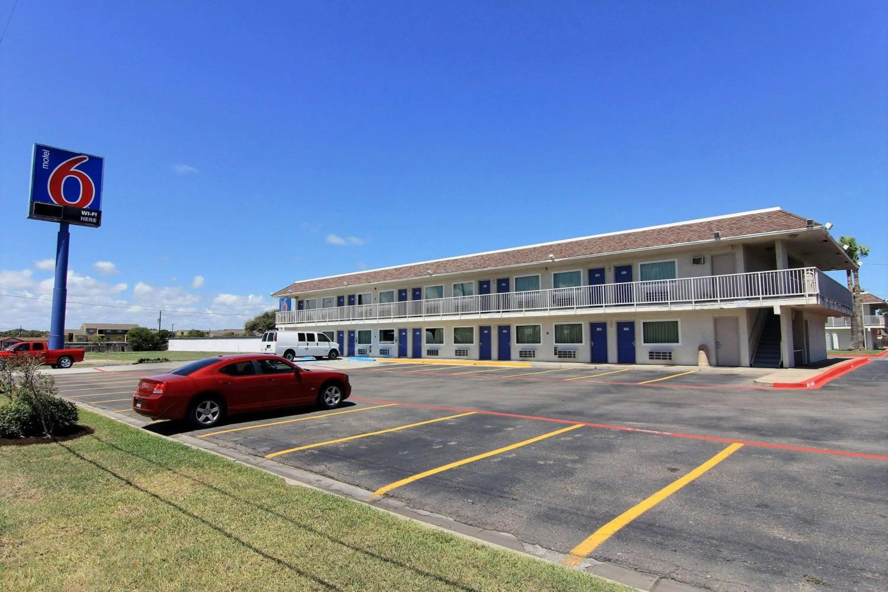 Property building in Motel 6-Corpus Christi, TX - East - North Padre Island