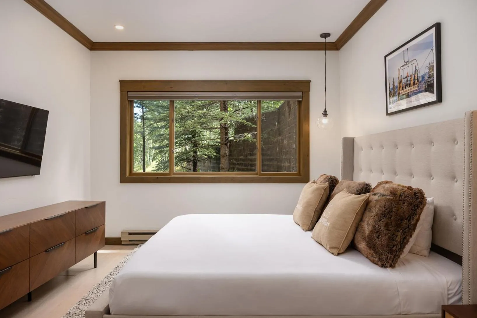 Bed in Villas at Snowmass CLub