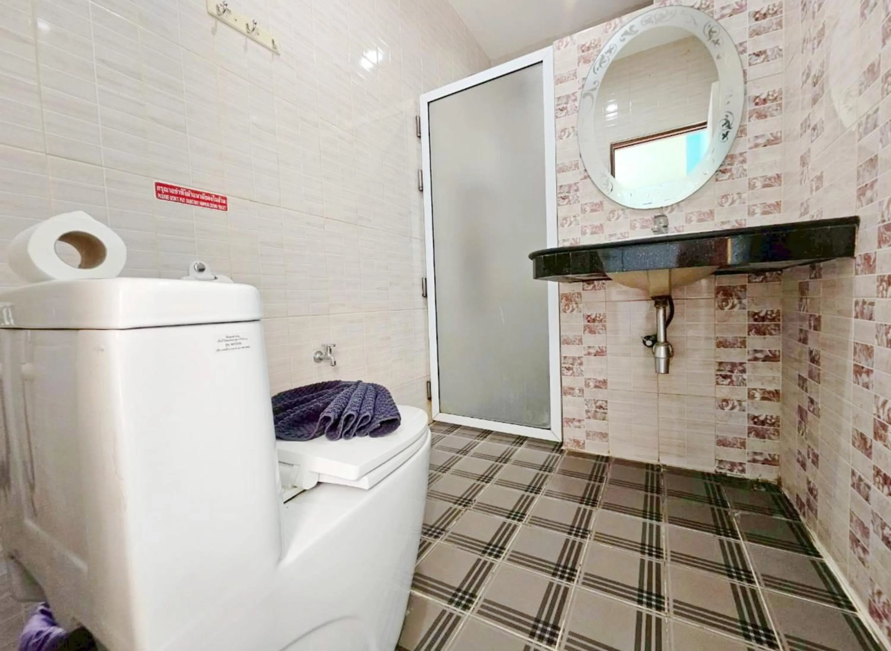 Shower in Lake Terrace Resort