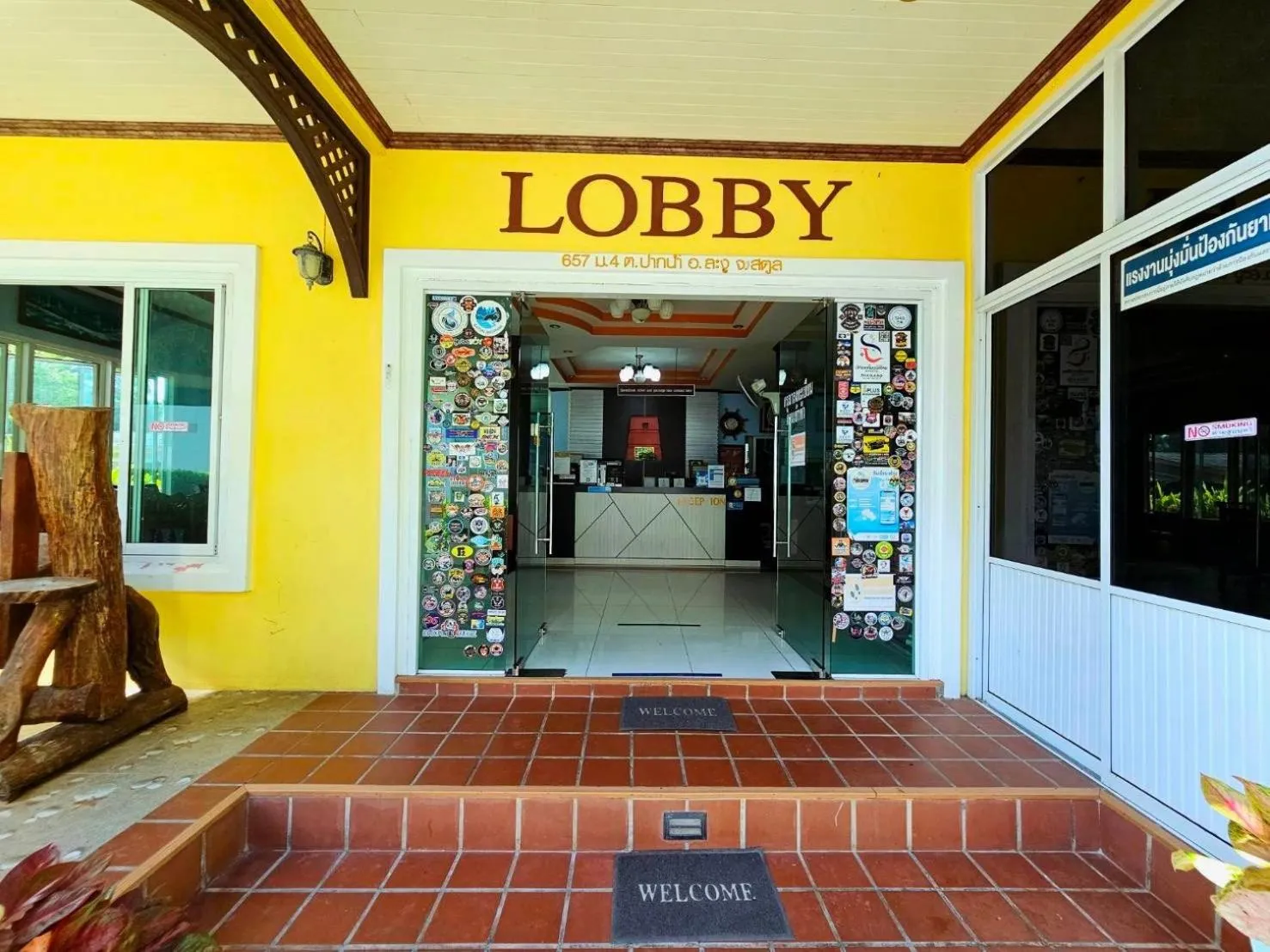 Facade/entrance in Lake Terrace Resort